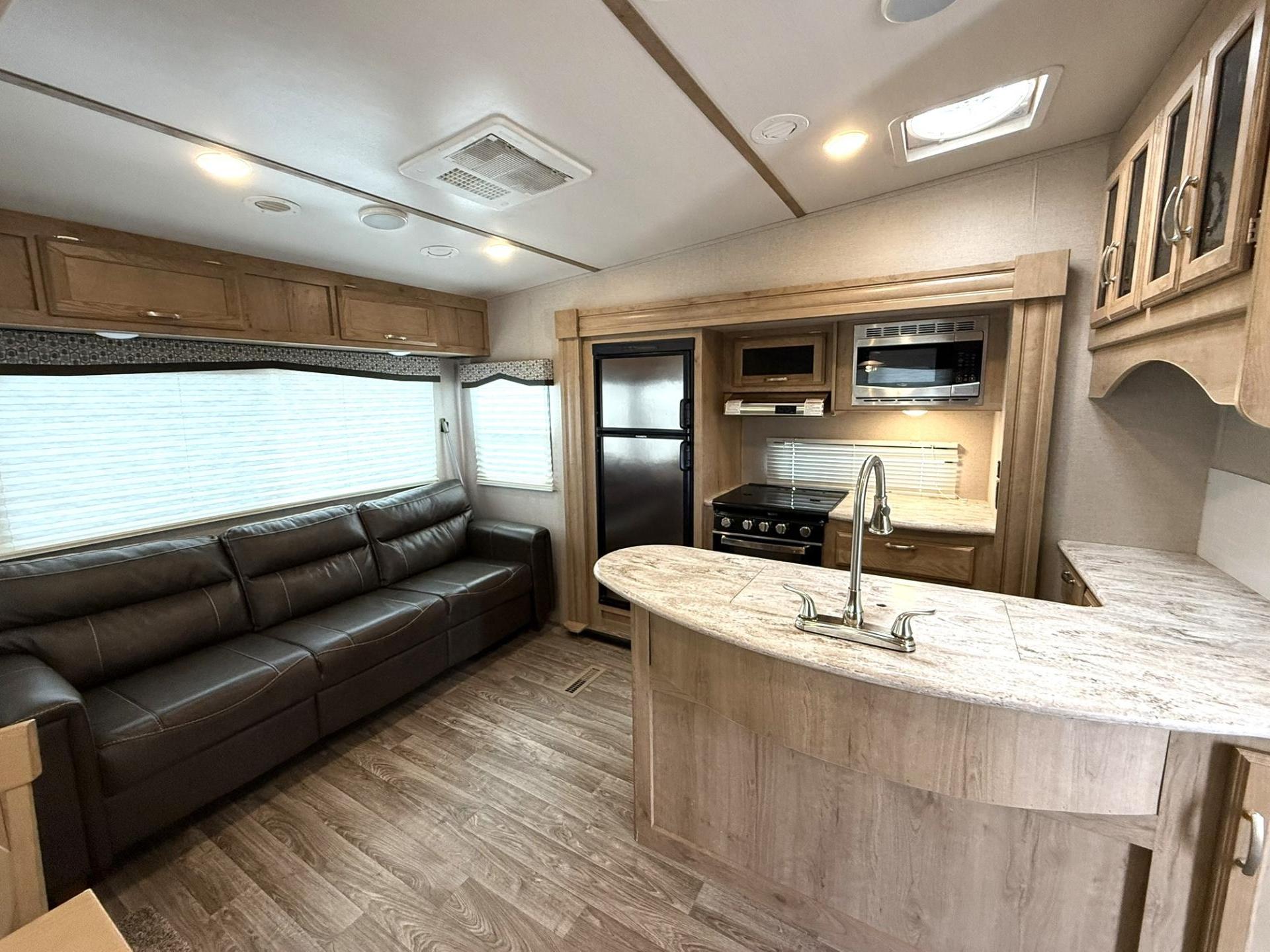 2020 WINNEBAGO MINNIE PLUS 29MBH