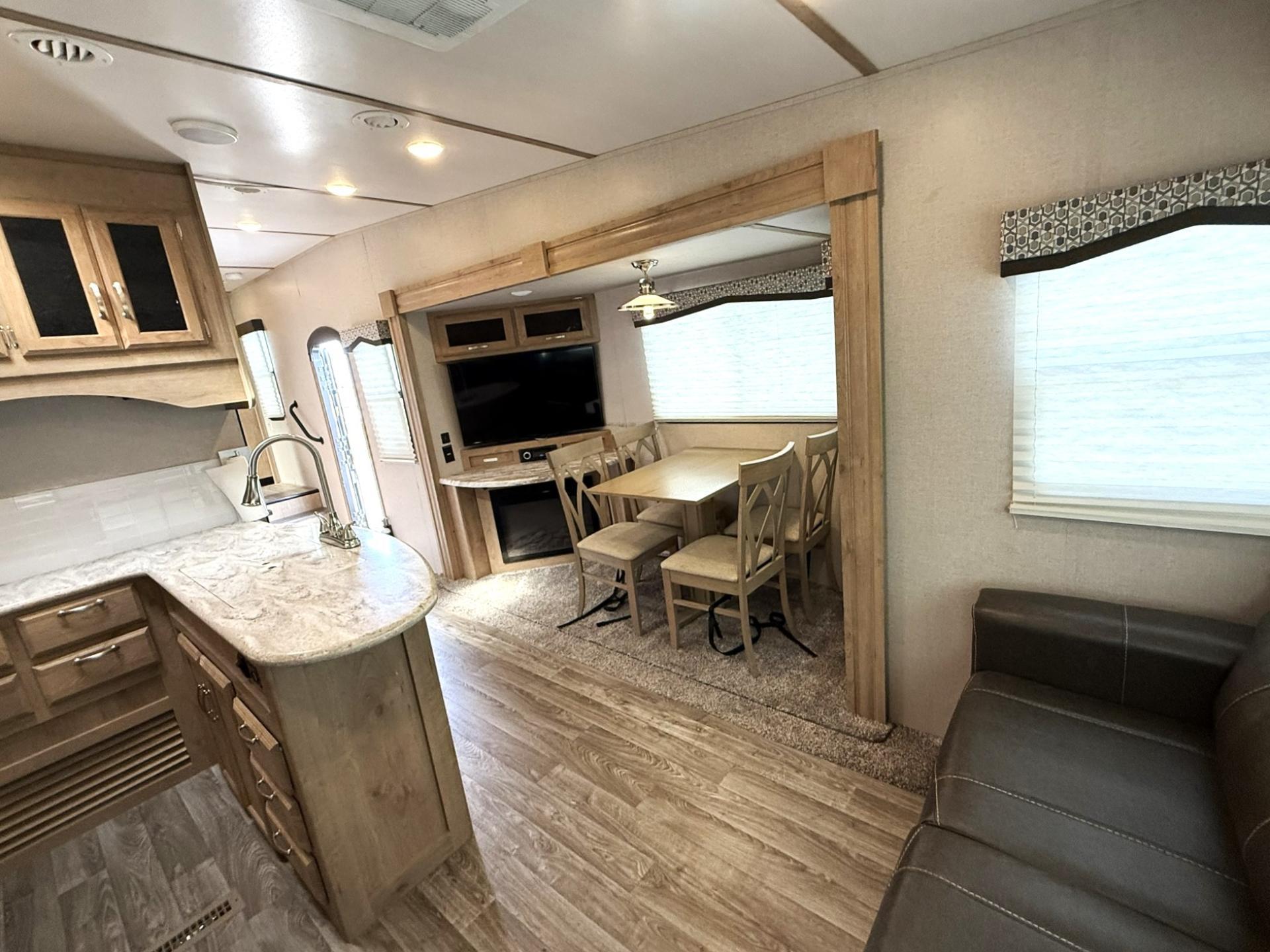 2020 WINNEBAGO MINNIE PLUS 29MBH