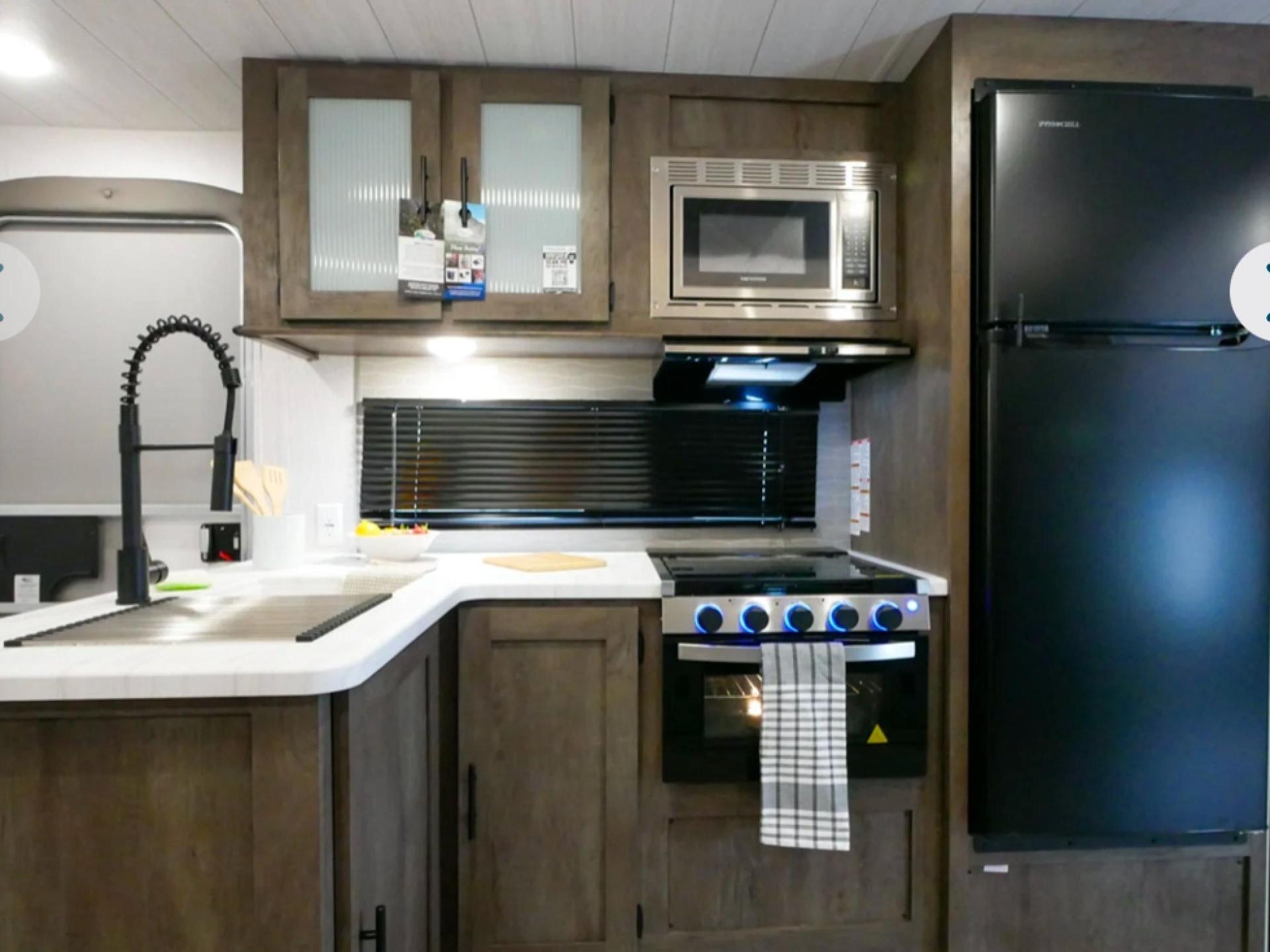 2022 FOREST RIVER WILDWOOD 29VBUD
