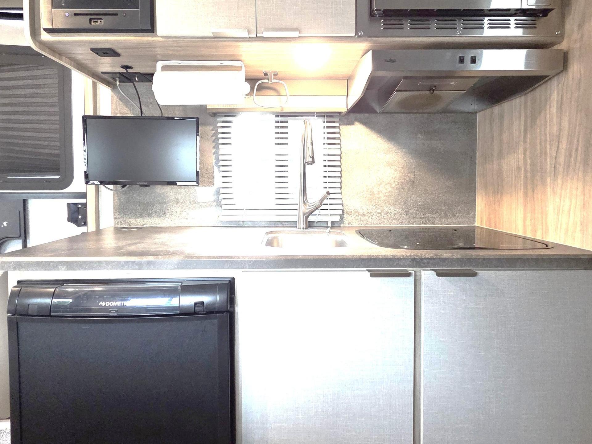 2021 WINNEBAGO MICRO MINNIE 1700BH