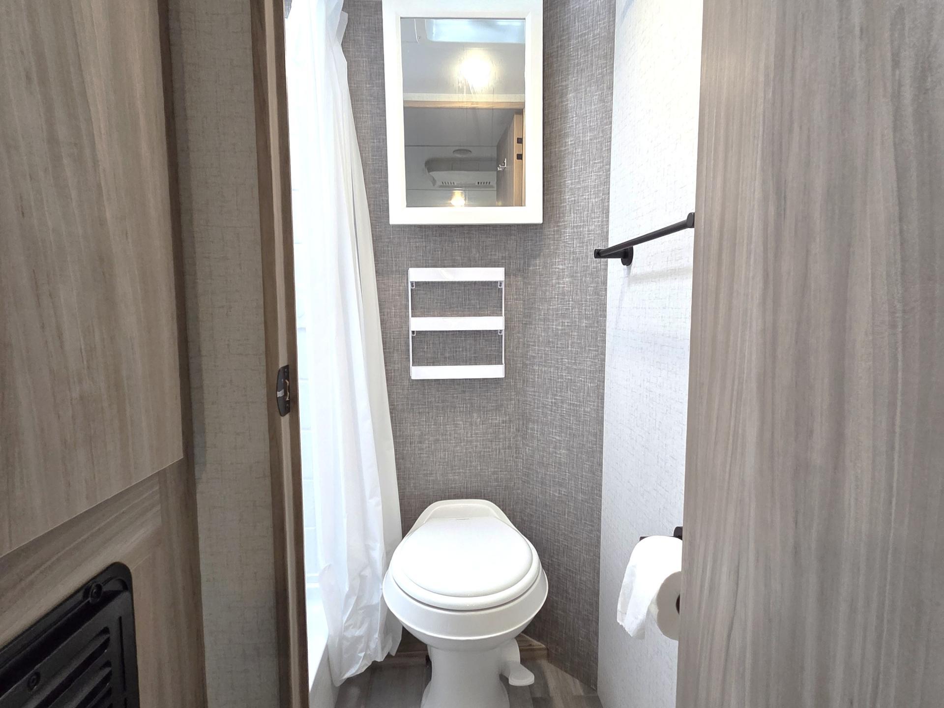 2021 WINNEBAGO MICRO MINNIE 1700BH