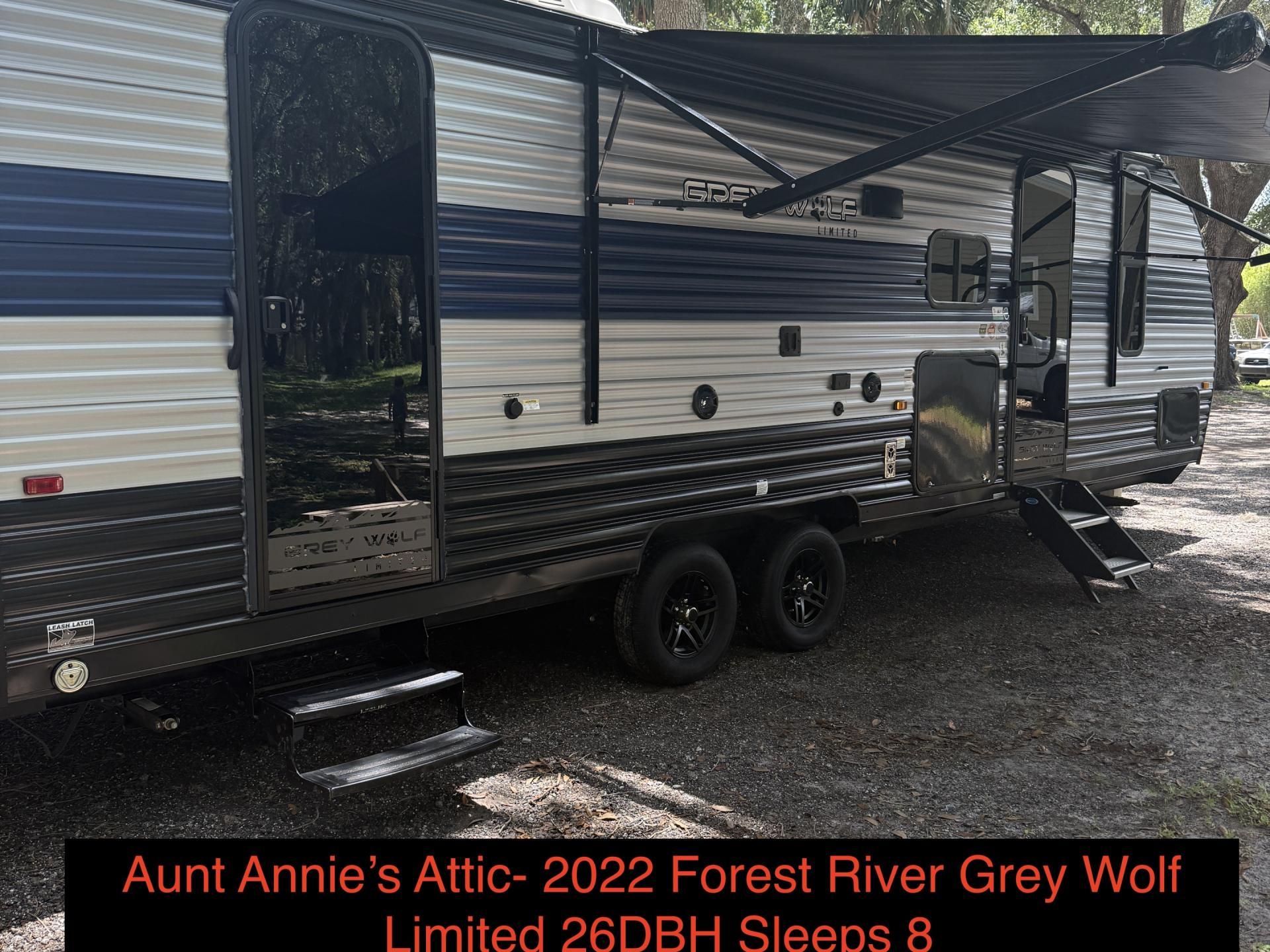 2022 FOREST RIVER GREY WOLF 26DBH