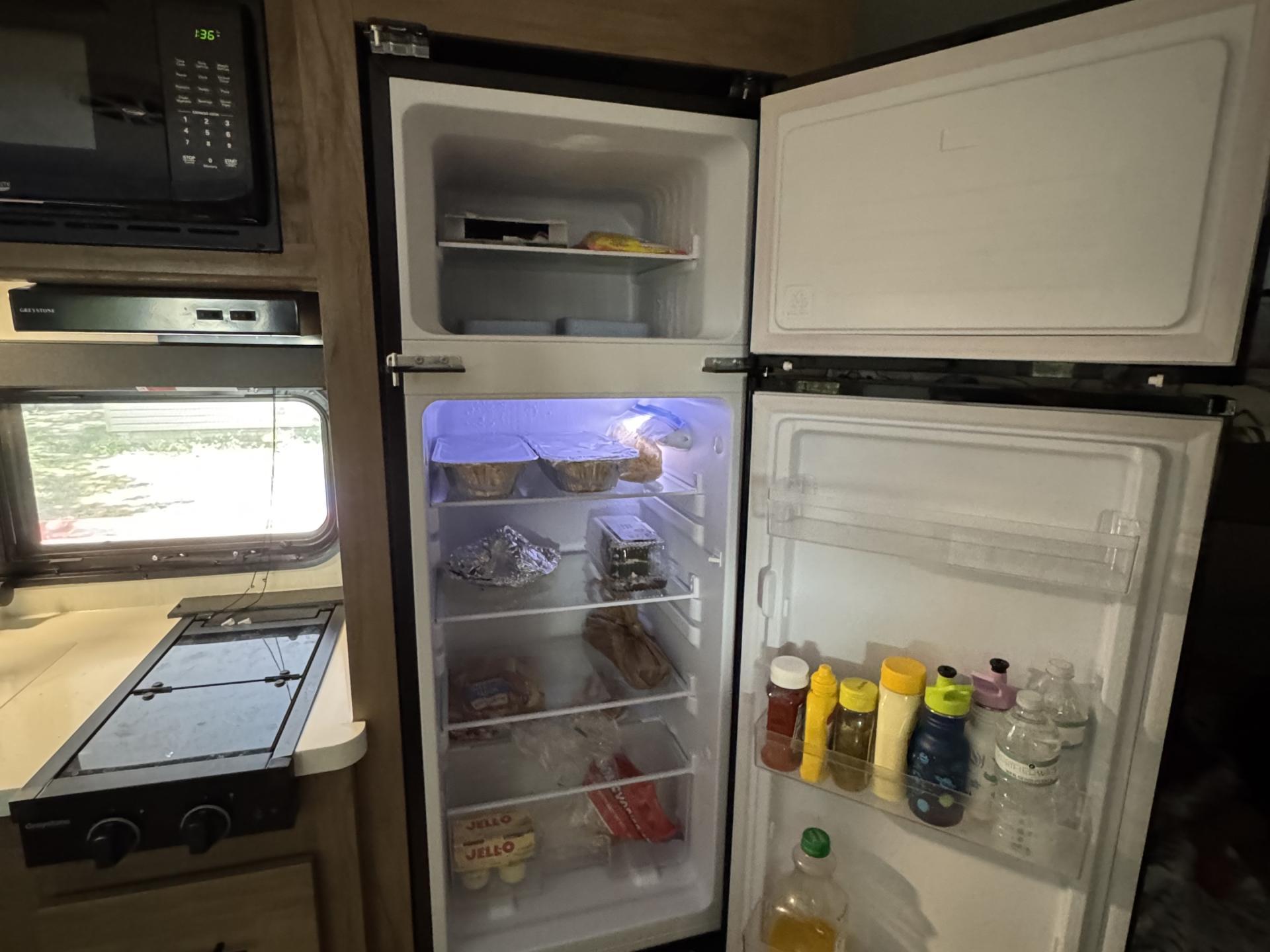 2025 FOREST RIVER CHEROKEE BLACK LABEL 17JWBL