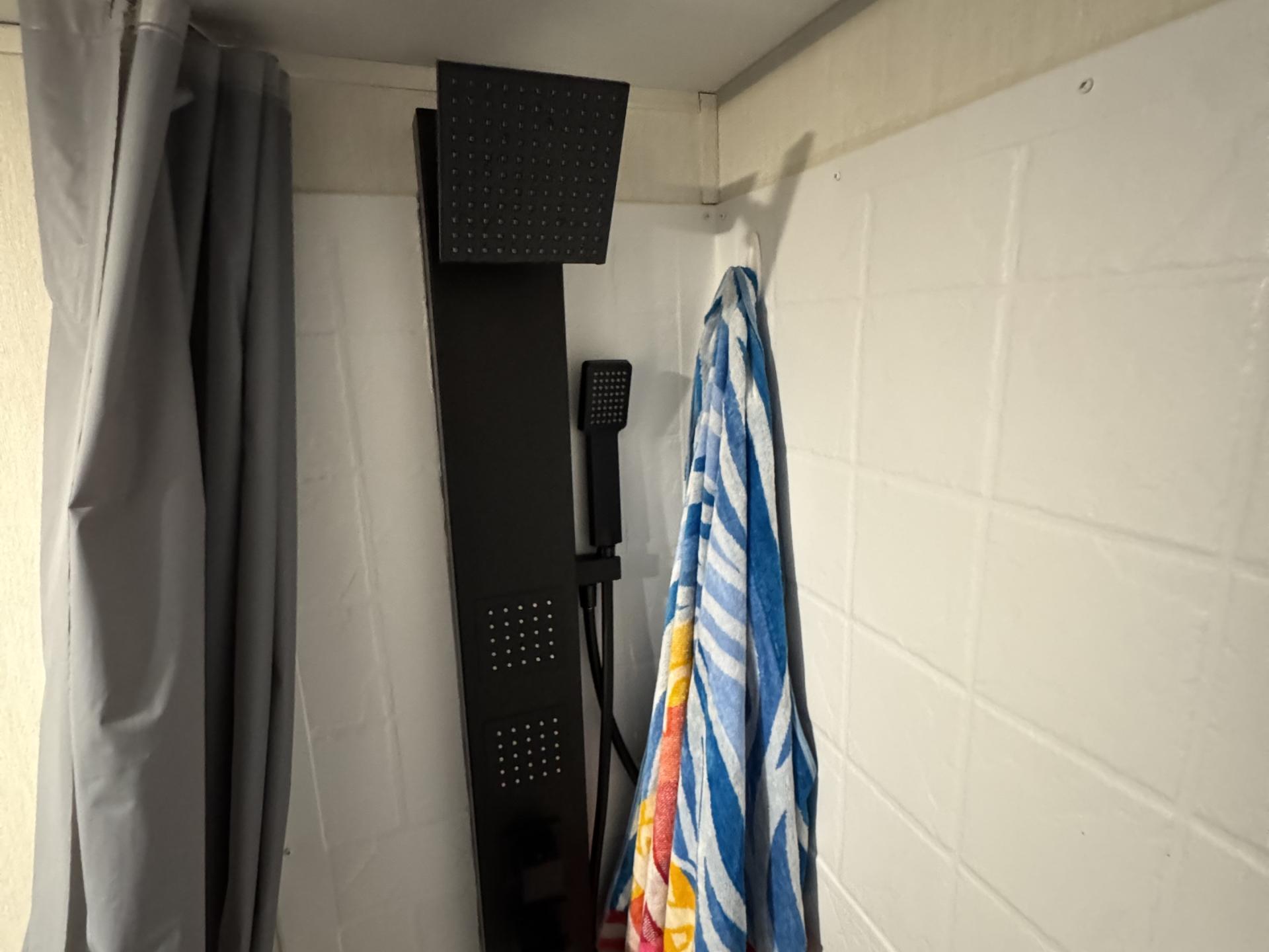 2025 FOREST RIVER CHEROKEE BLACK LABEL 17JWBL