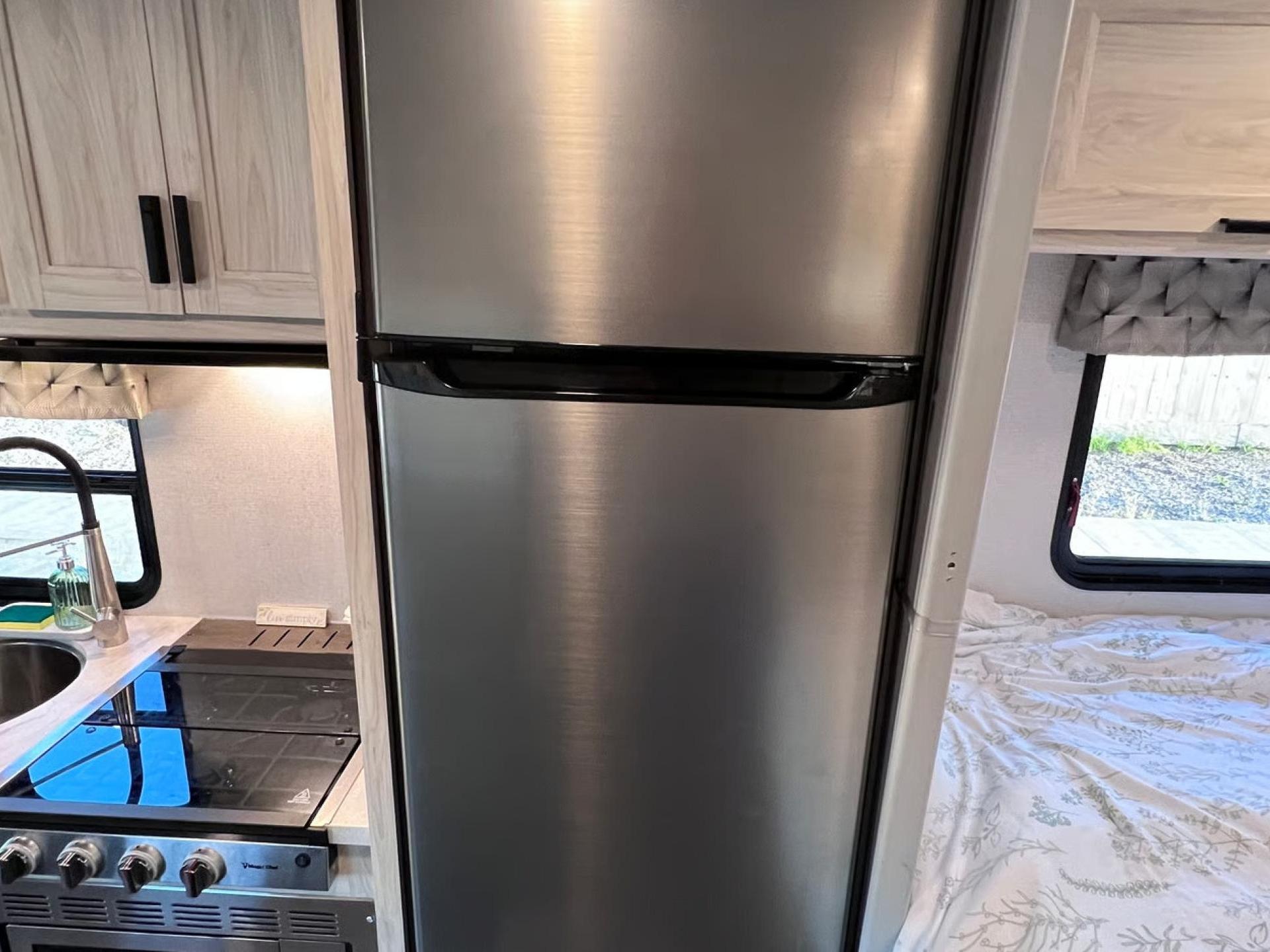 2022 FOREST RIVER SUNSEEKER LE 2350F