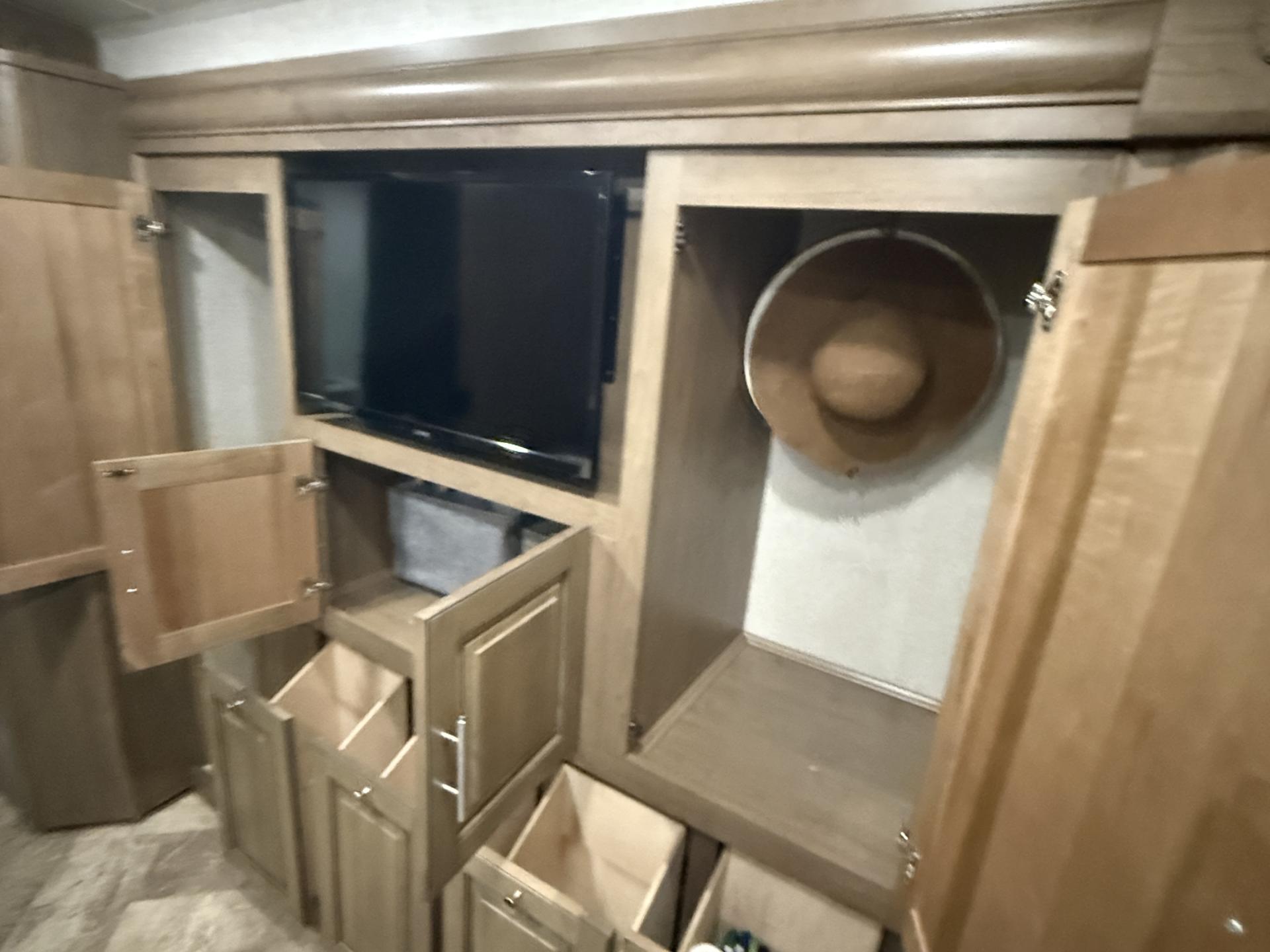 2022 FOREST RIVER GEORGETOWN 5 SERIES 36B