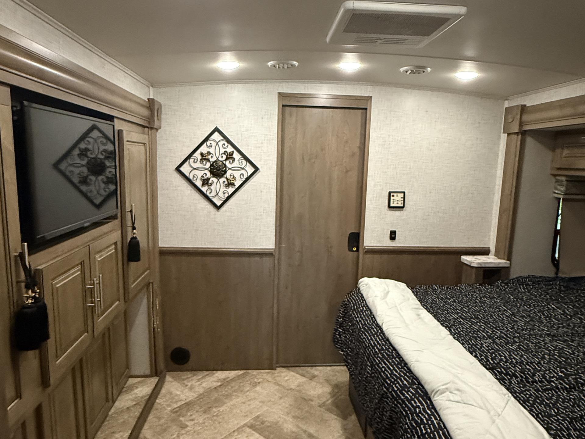 2022 FOREST RIVER GEORGETOWN 5 SERIES 36B