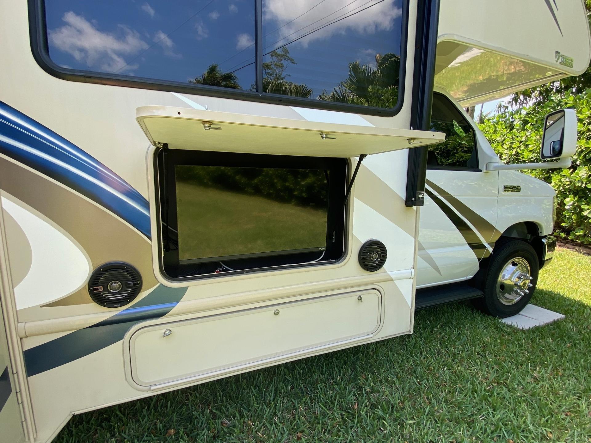 2018 FORD TRANSIT HD 350 DRW Freedom Elite