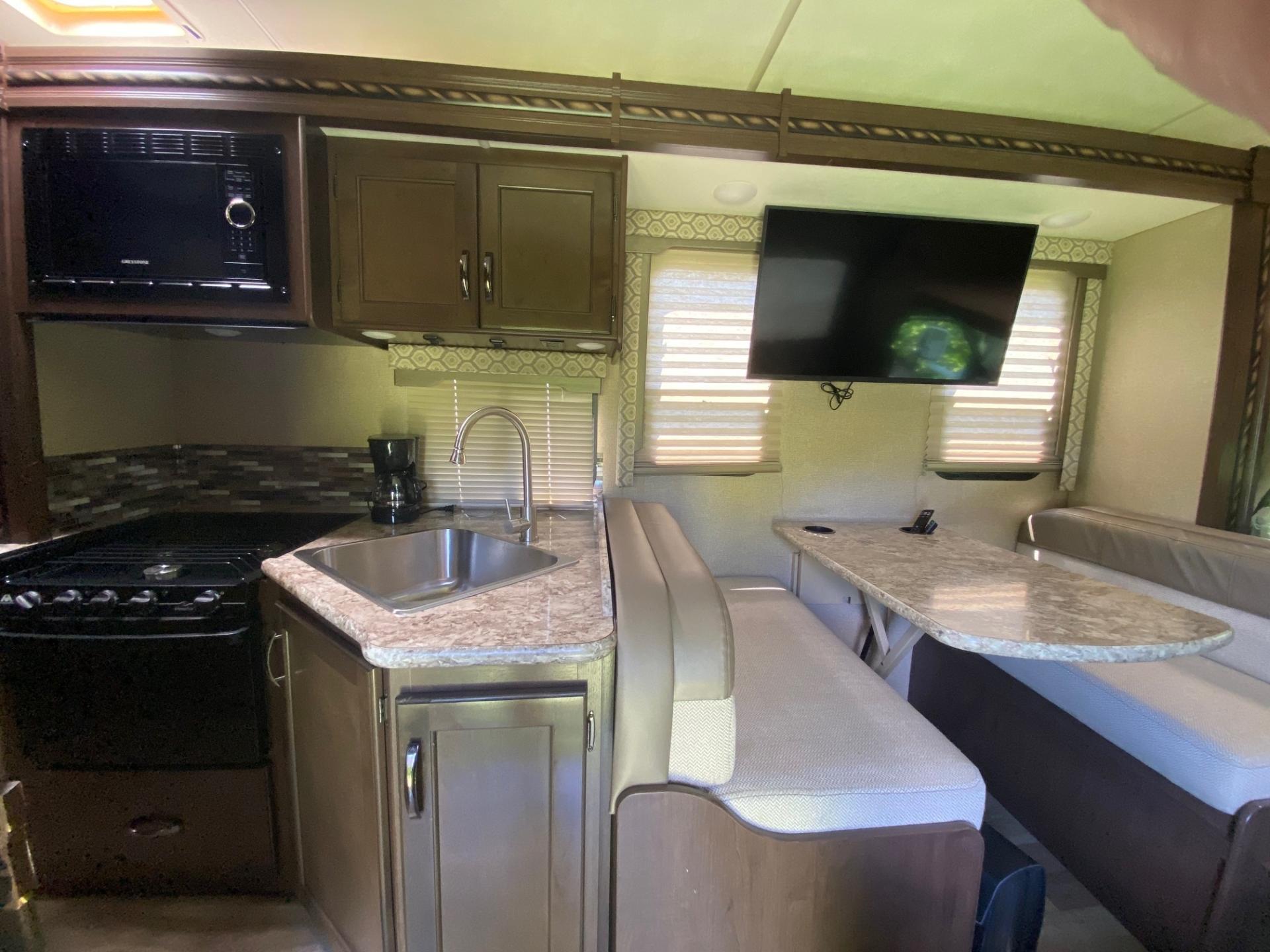 2018 FORD TRANSIT HD 350 DRW Freedom Elite