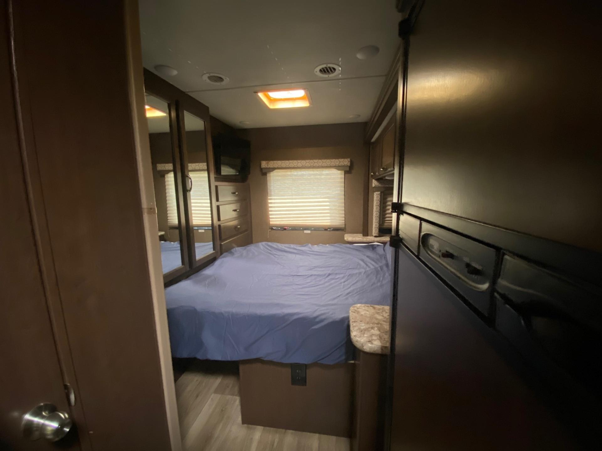 2018 FORD TRANSIT HD 350 DRW Freedom Elite