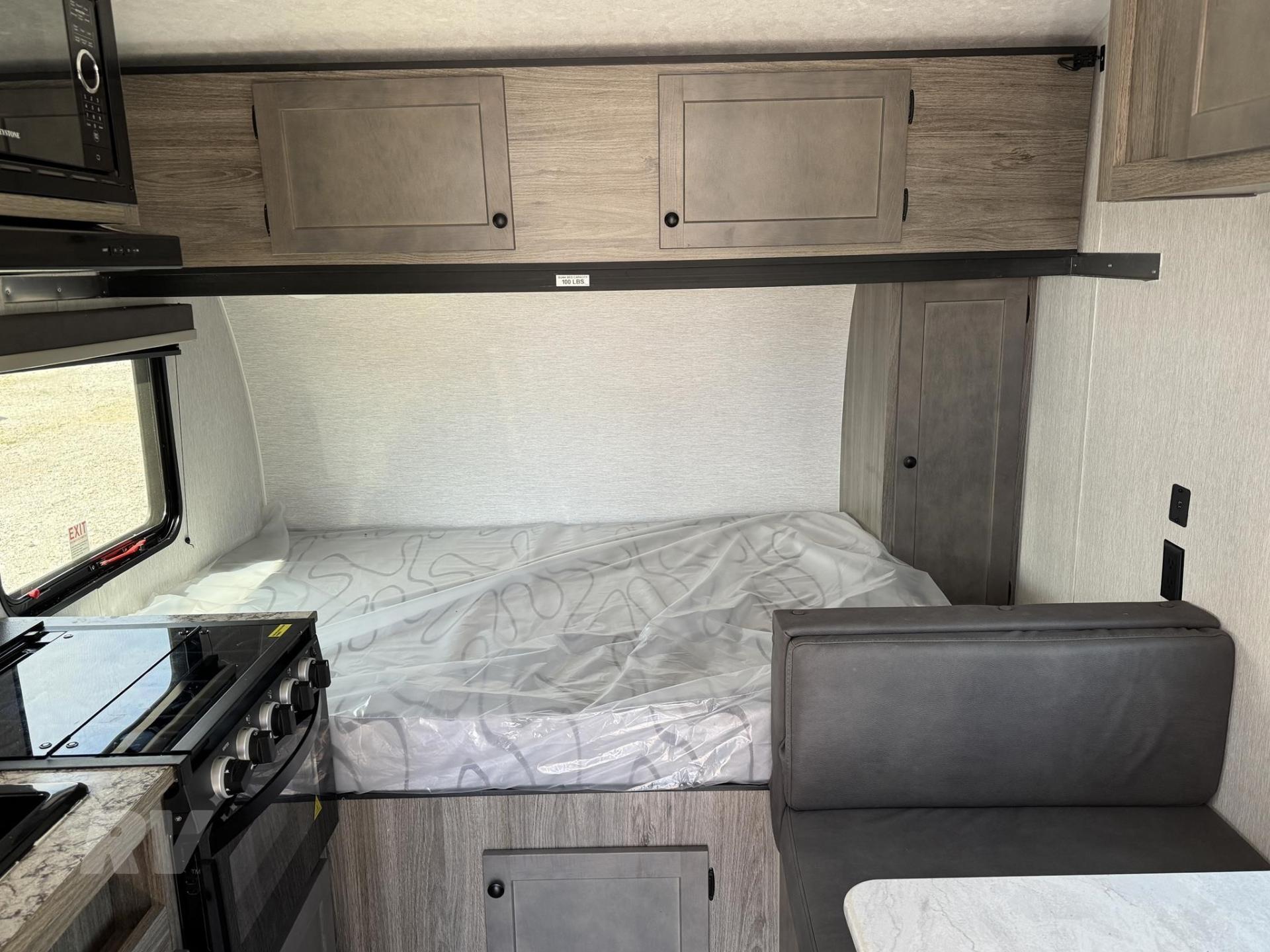 2025 SUNSET PARK RV SUN LITE 16BH