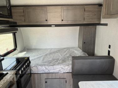 2025 SUNSET PARK RV SUN LITE 16BH