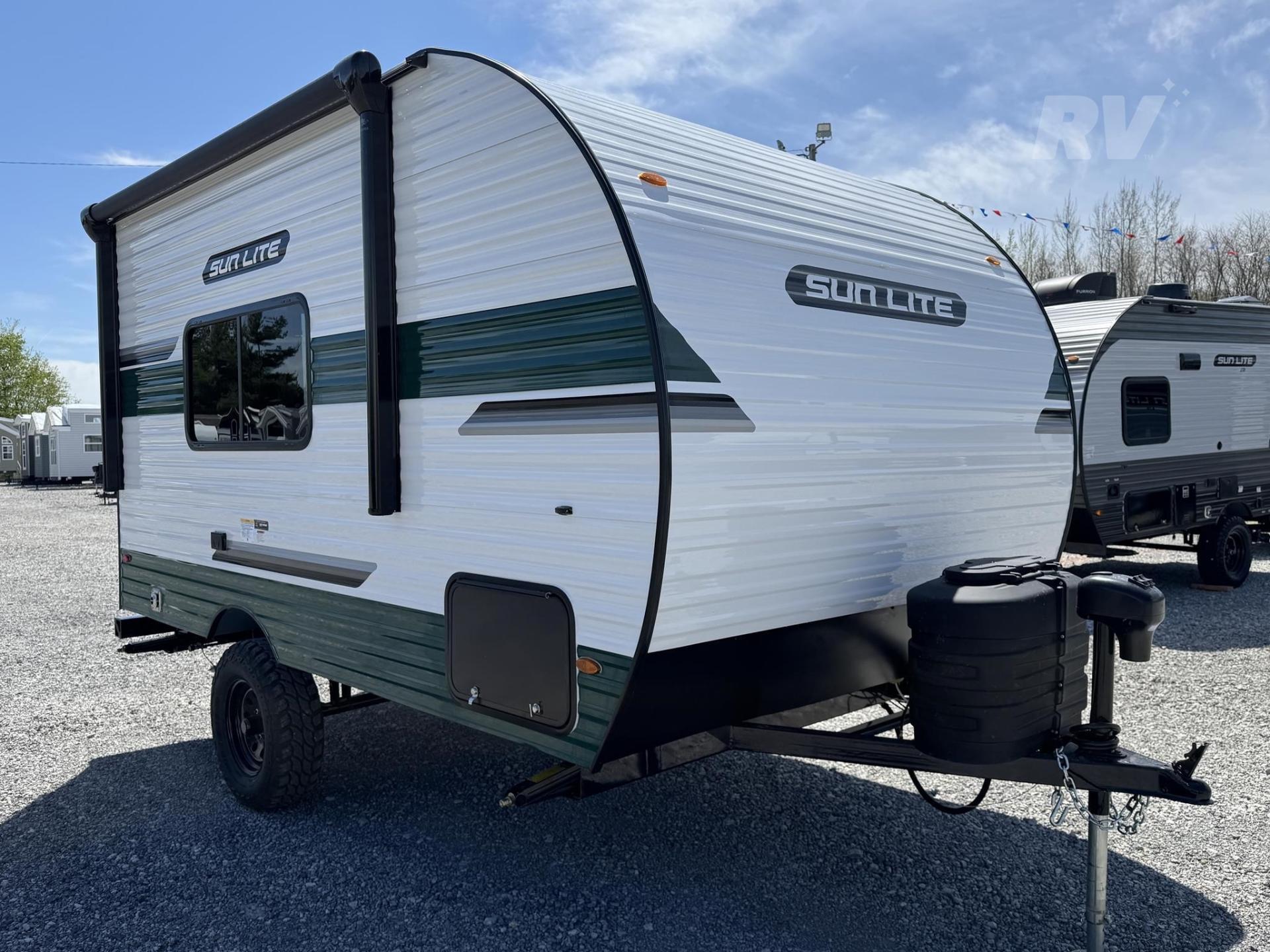2025 SUNSET PARK RV SUN LITE 16BH