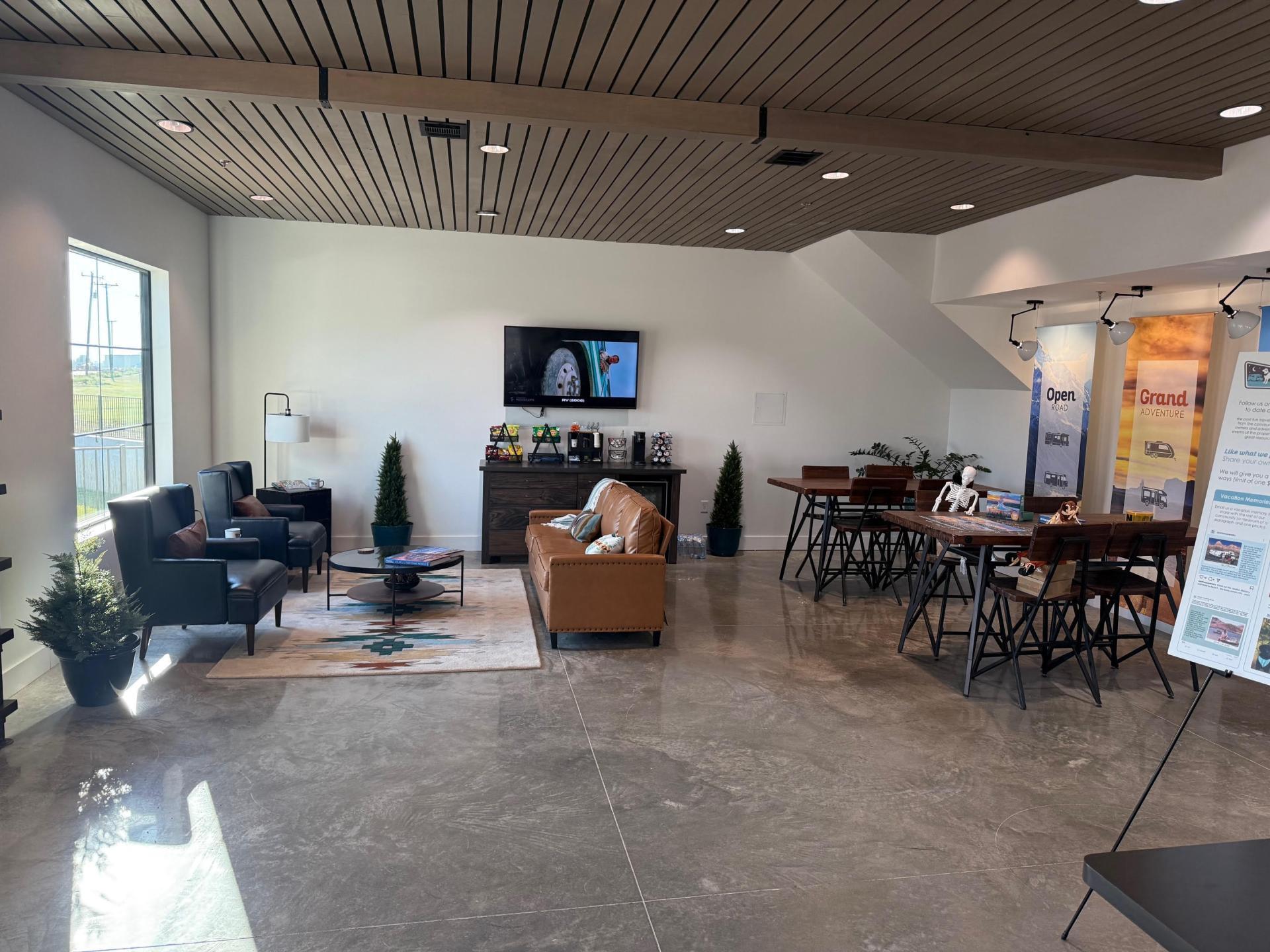 2022 GRAND DESIGN IMAGINE 24 2400BH