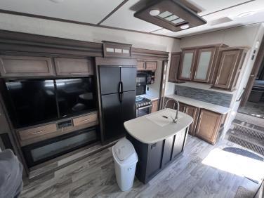 2018 KEYSTONE COUGAR 369BHS