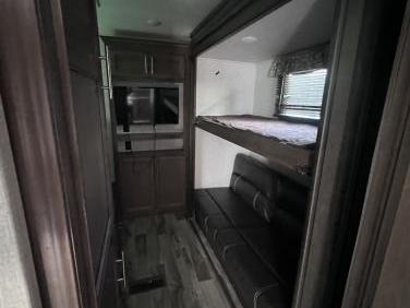 2018 KEYSTONE COUGAR 369BHS