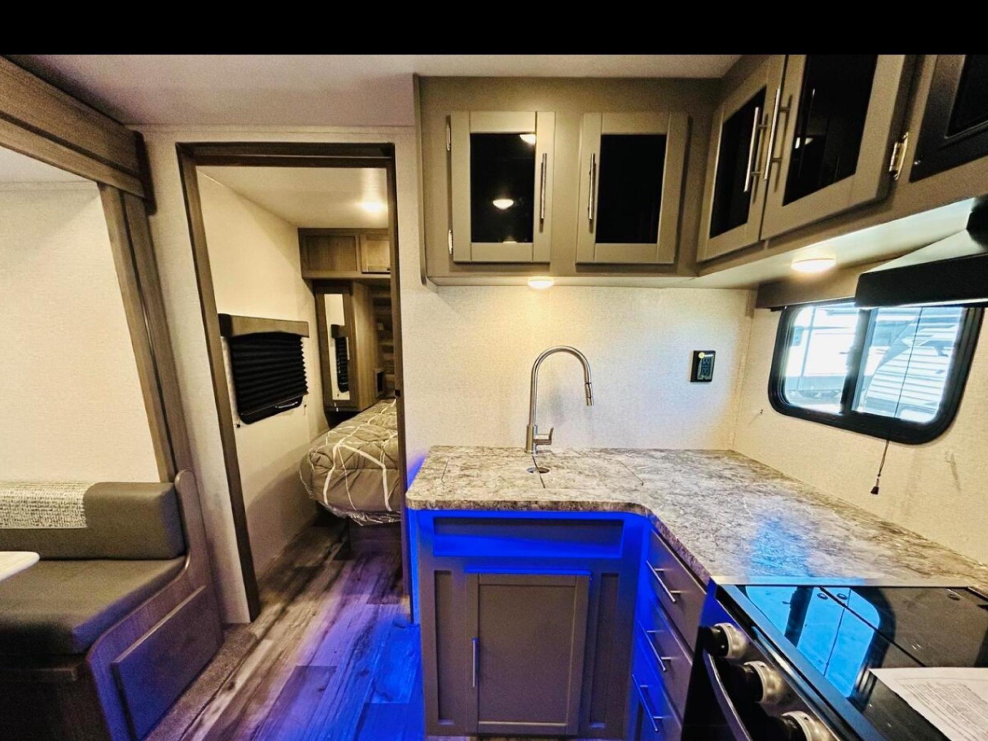 2022 CROSSROADS VOLANTE 28BH