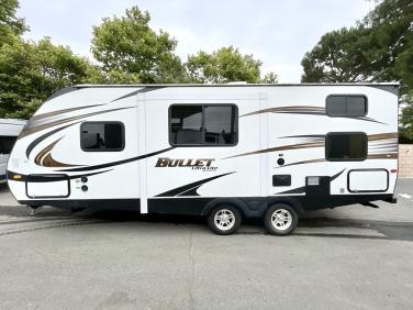 2014 KEYSTONE BULLET 230BHS