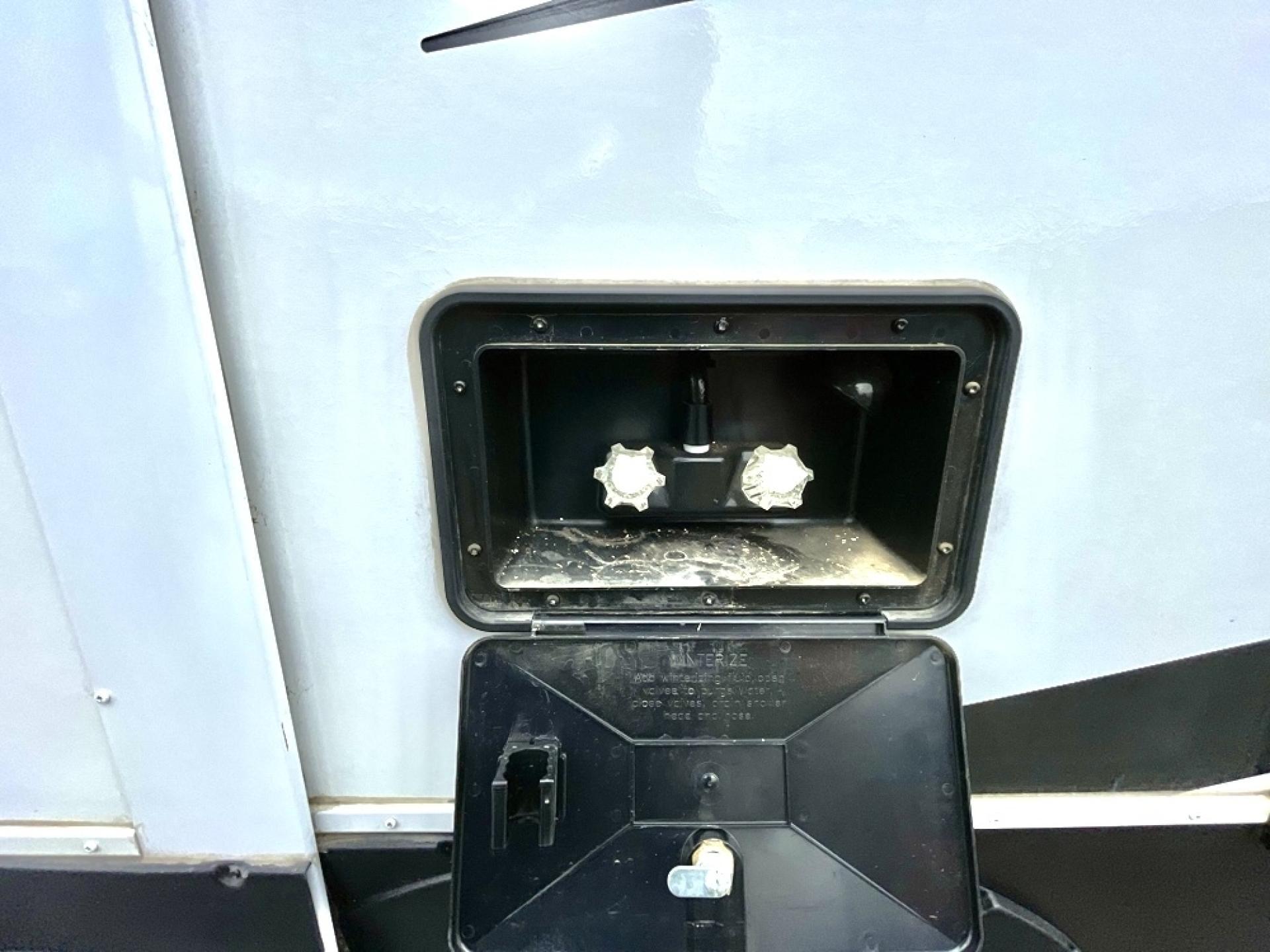 2014 KEYSTONE BULLET 230BHS