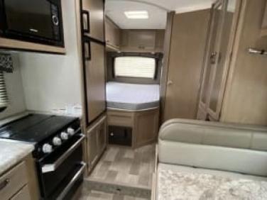 2020 THOR MOTOR COACH Chateau 22E