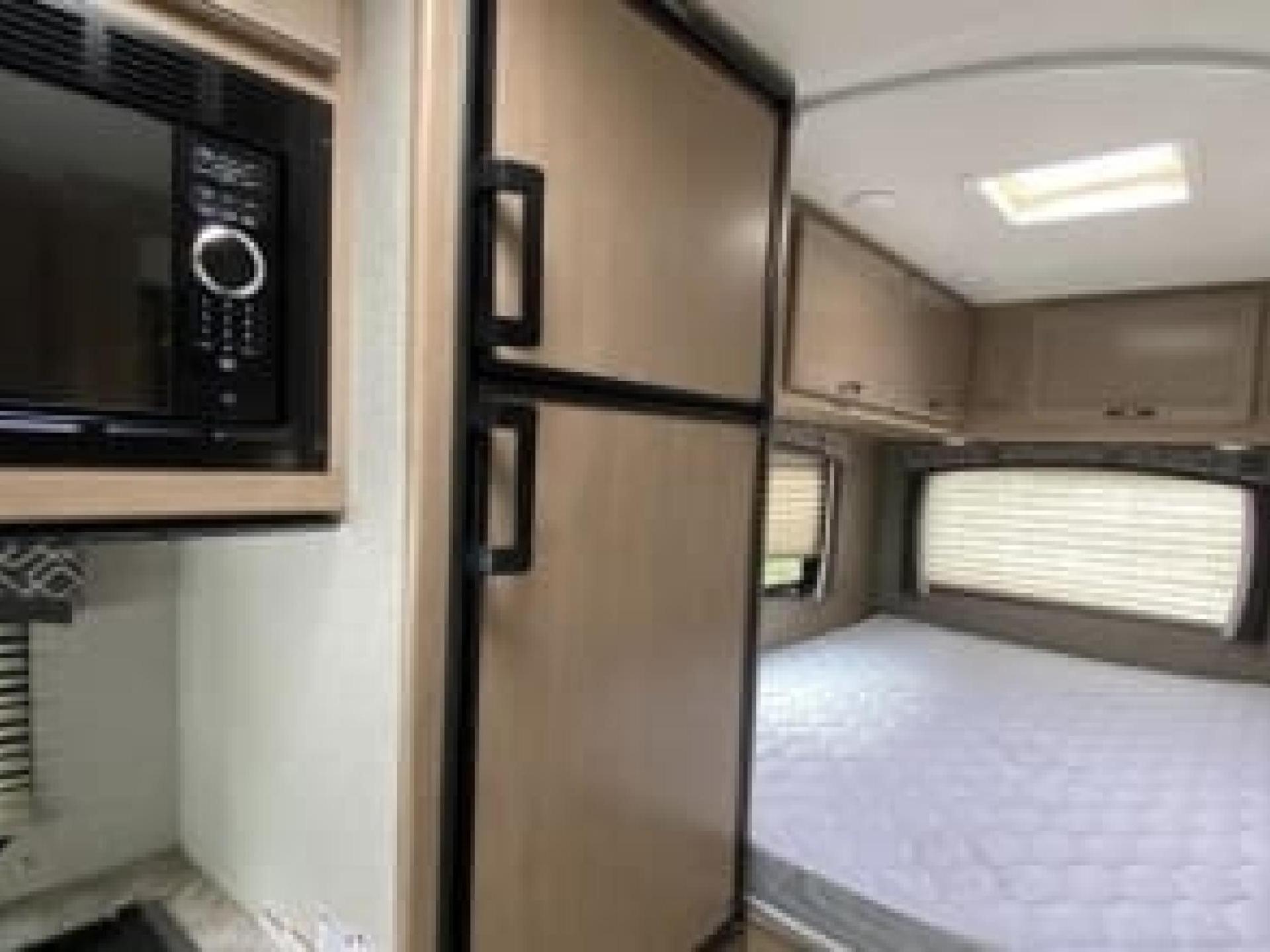 2020 THOR MOTOR COACH Chateau 22E
