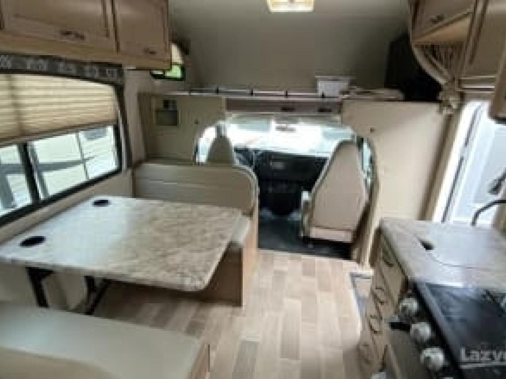 2020 THOR MOTOR COACH Chateau 22E