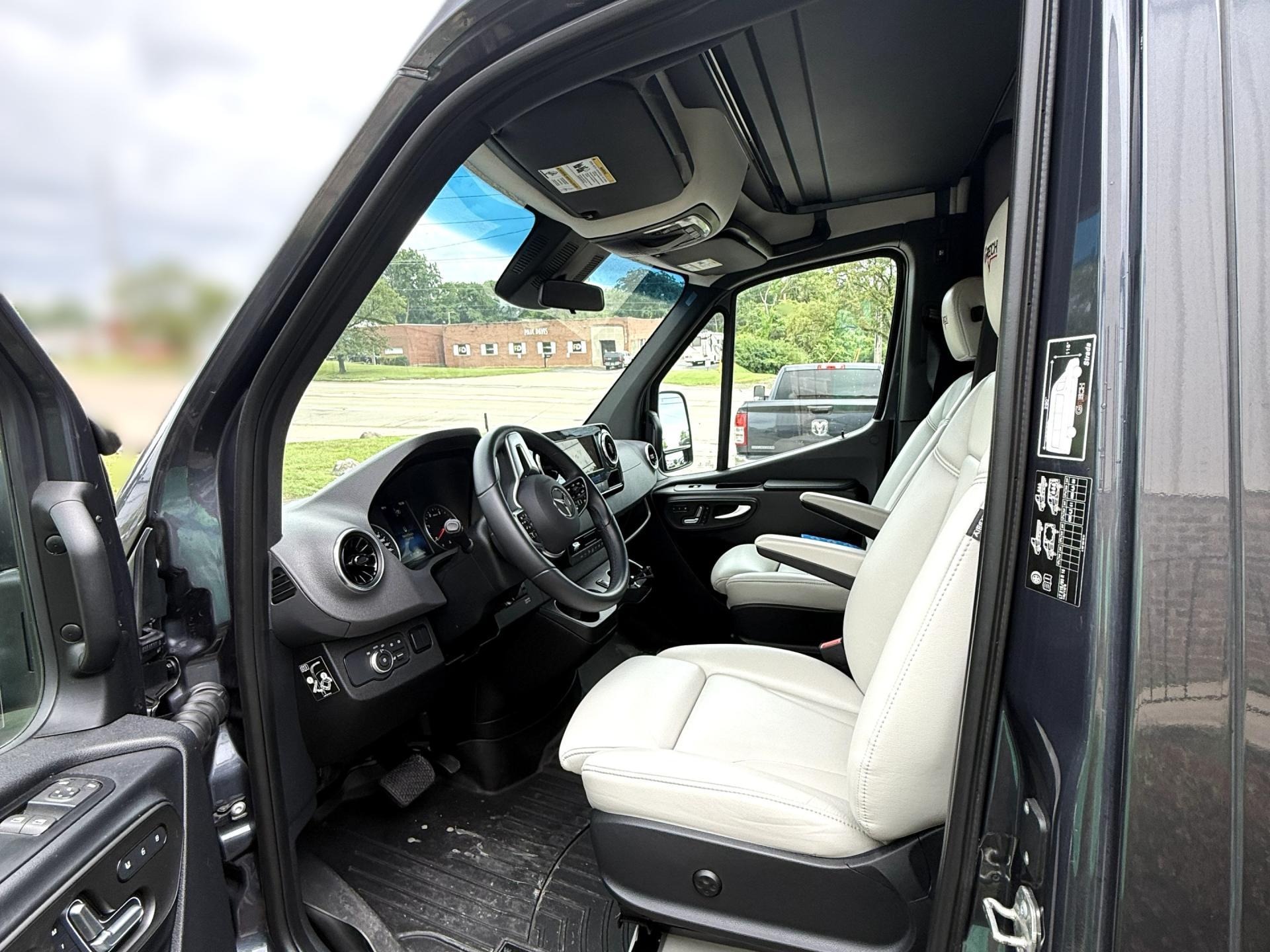 2023 GRECH MOTORS STRADA-ION Lounge