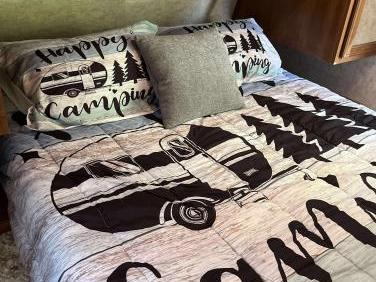 2017 PRIME TIME TRACER AIR 244AIR