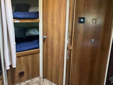 2017 PRIME TIME TRACER AIR 244AIR