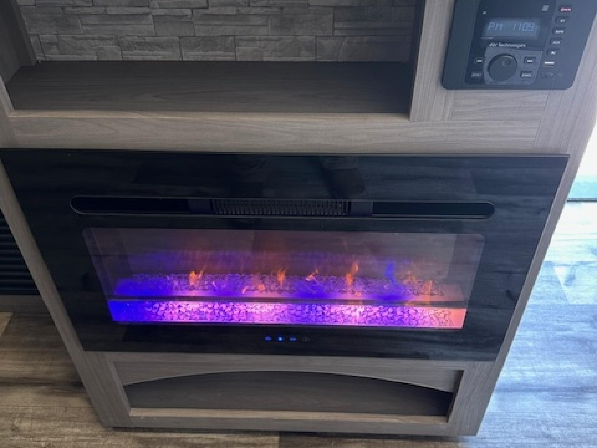 2022 COLEMAN COLEMAN LANTERN 242BH