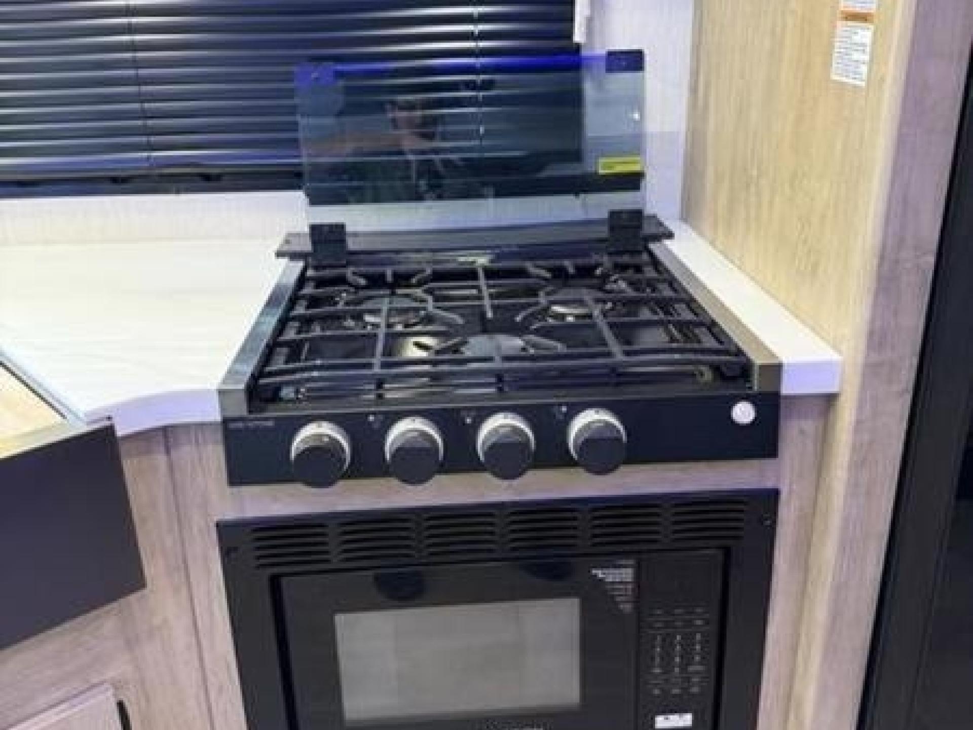 2026 FOREST RIVER GREY WOLF BLACK LABEL Cherokee