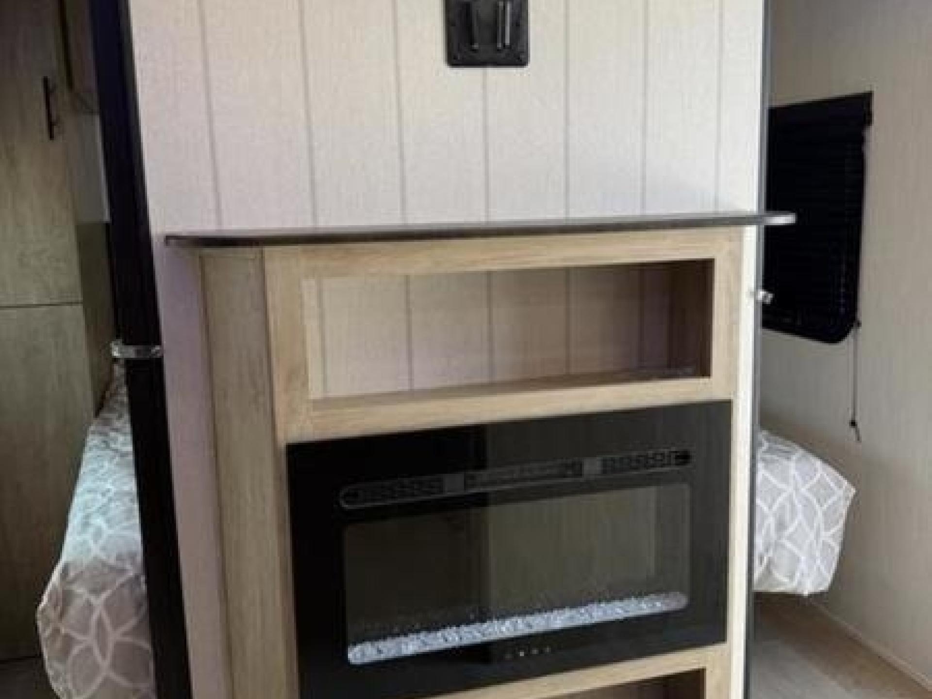 2026 FOREST RIVER GREY WOLF BLACK LABEL Cherokee