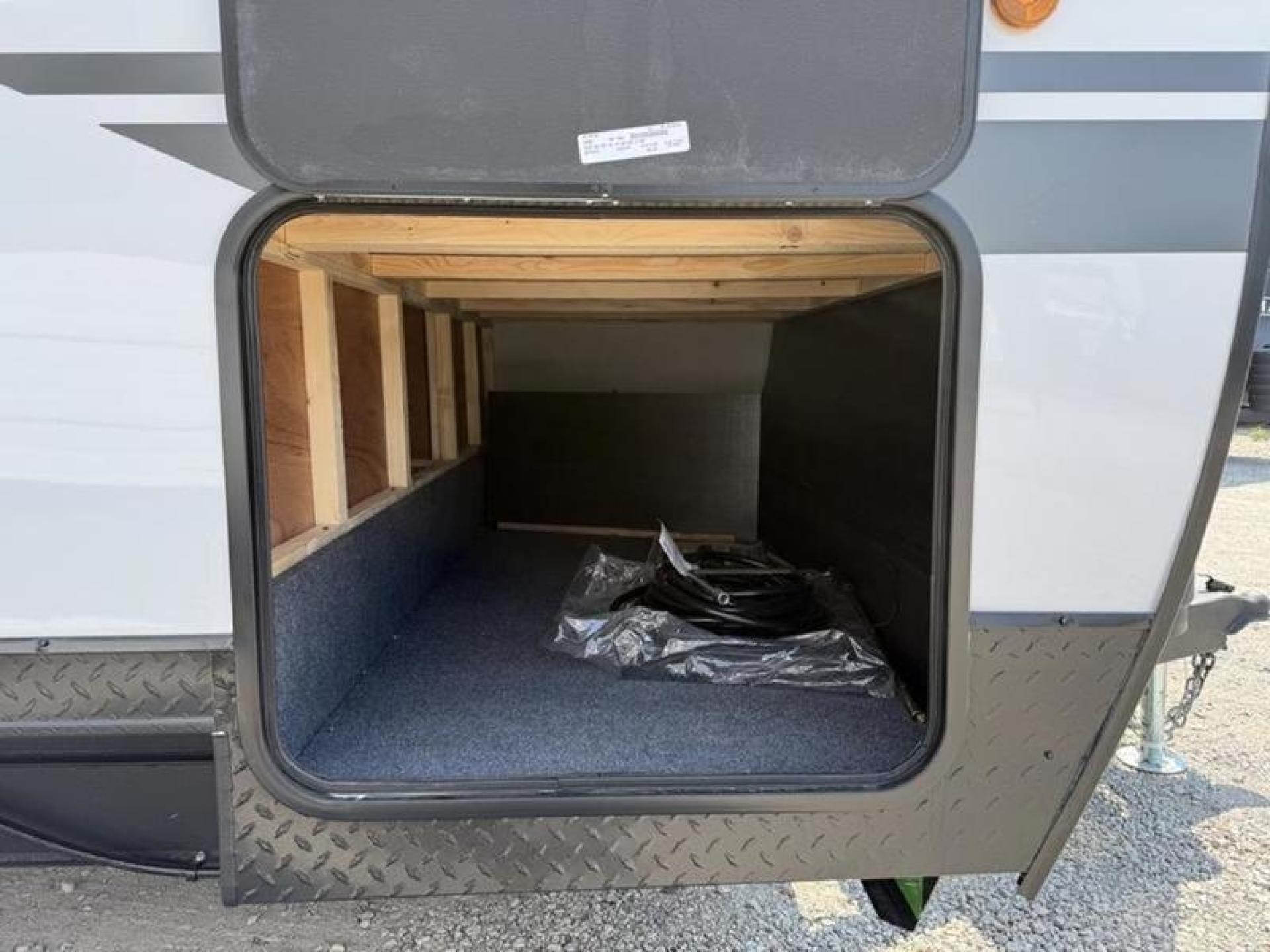 2026 FOREST RIVER GREY WOLF BLACK LABEL Cherokee