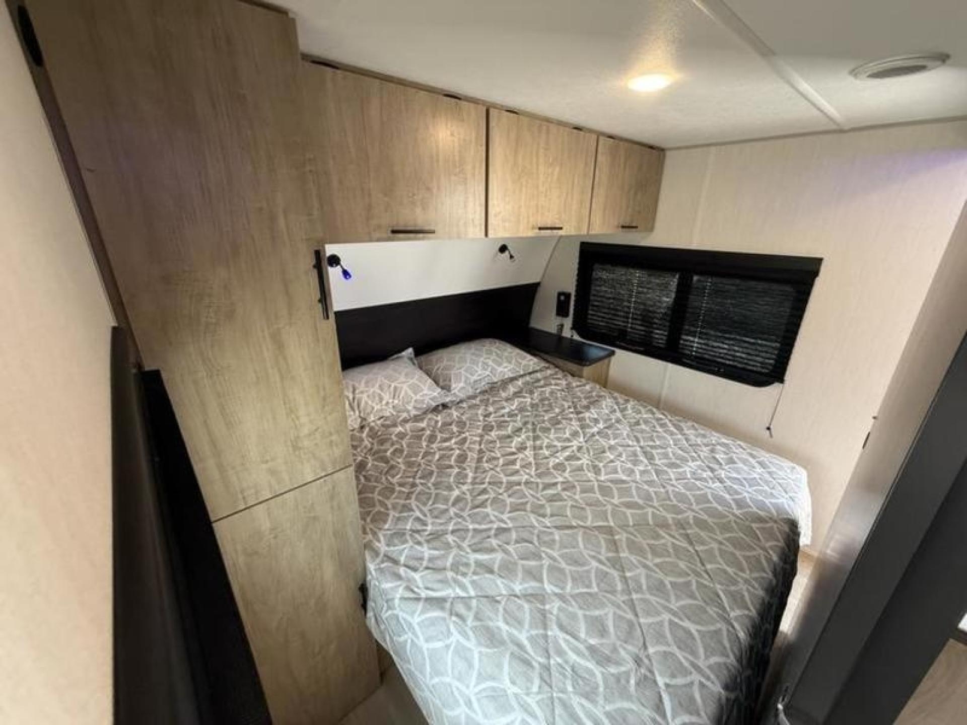 2026 FOREST RIVER GREY WOLF BLACK LABEL Cherokee