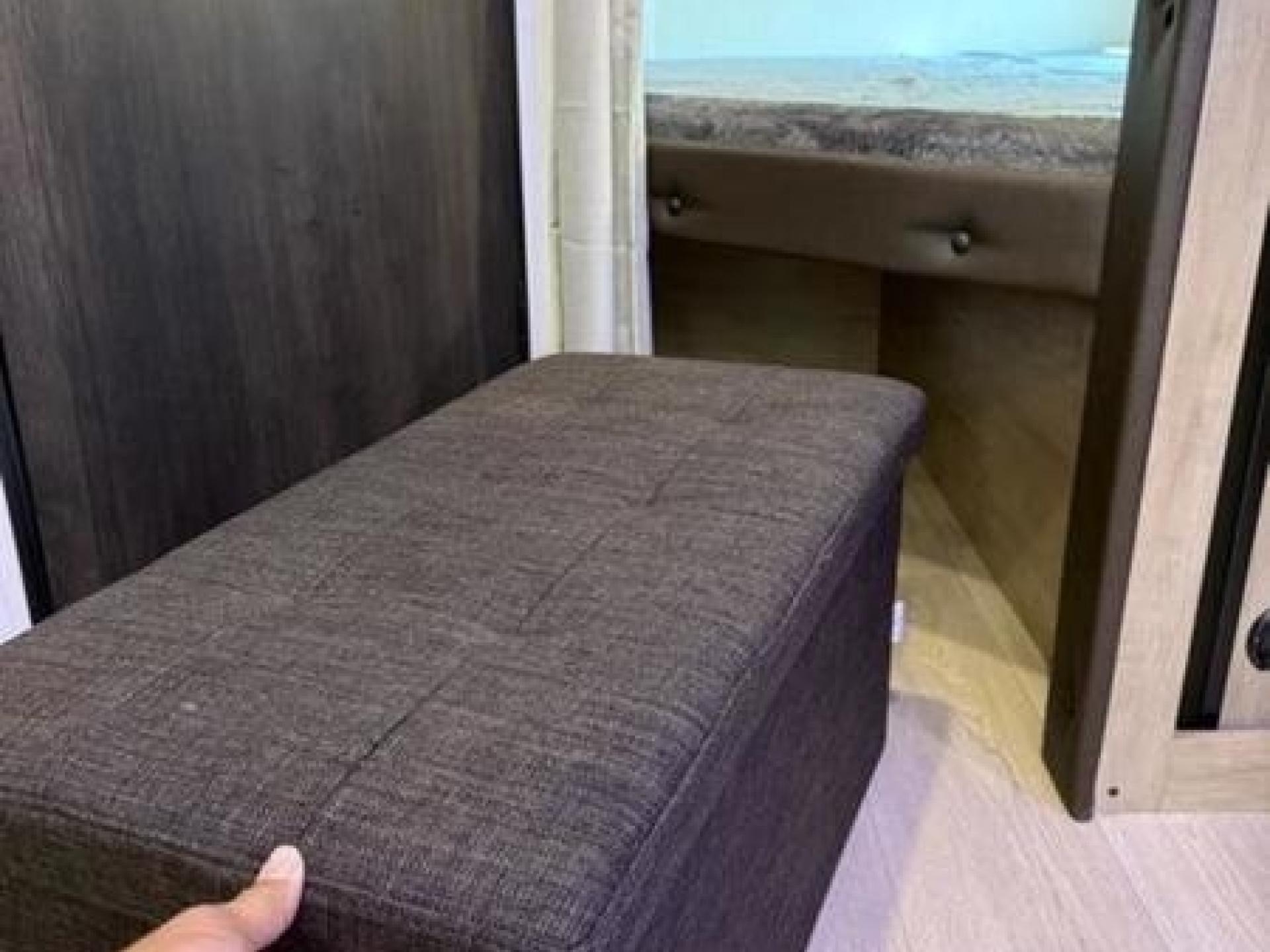 2026 FOREST RIVER GREY WOLF BLACK LABEL Cherokee