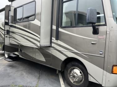 2013 ITASCA SUNSTAR 30T