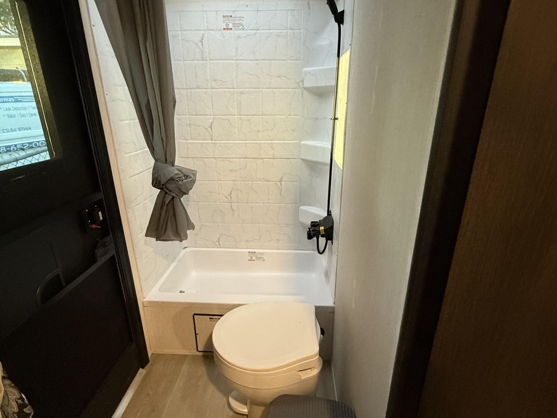 2026 FOREST RIVER GREY WOLF BLACK LABEL Cherokee