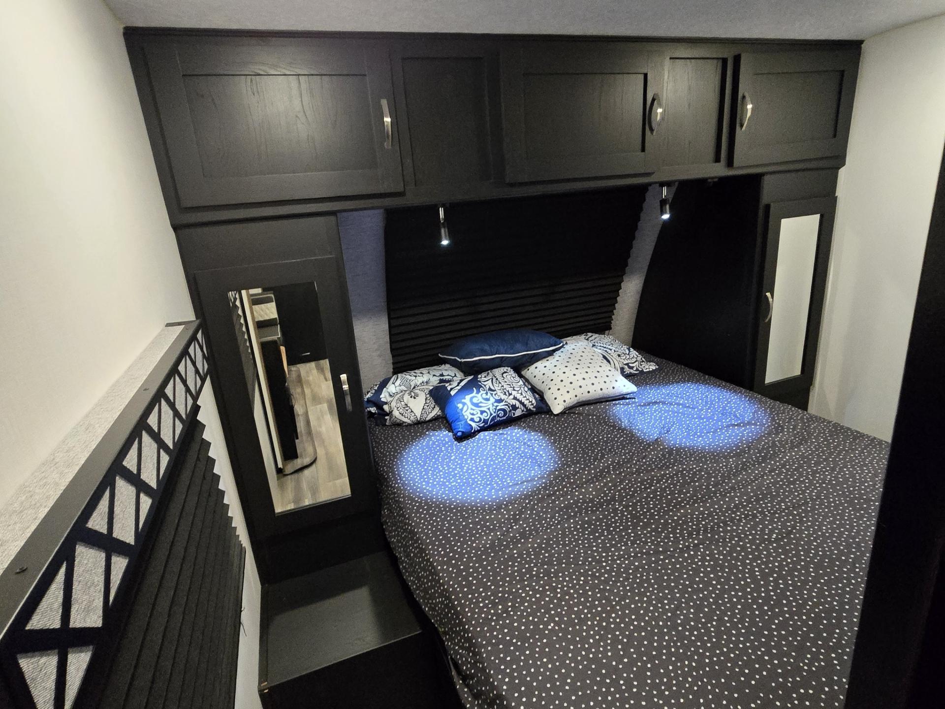 2022 COACHMEN FREEDOM EXPRESS 257BHS