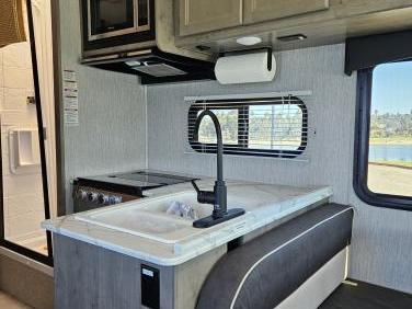 2022 COACHMEN FREELANDER 27QB