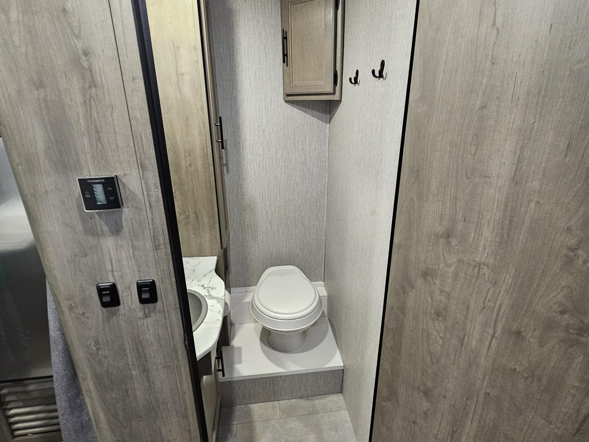 2022 COACHMEN FREELANDER 27QB