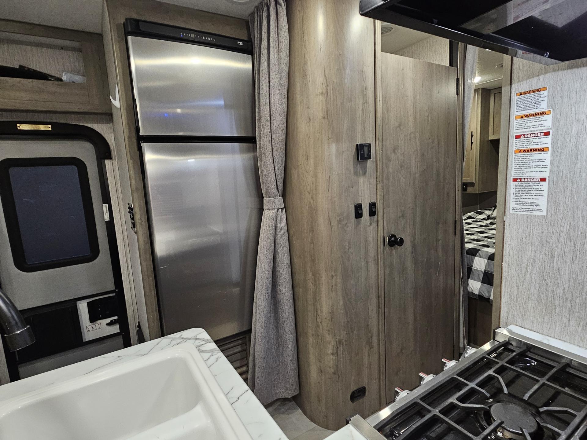 2022 COACHMEN FREELANDER 27QB