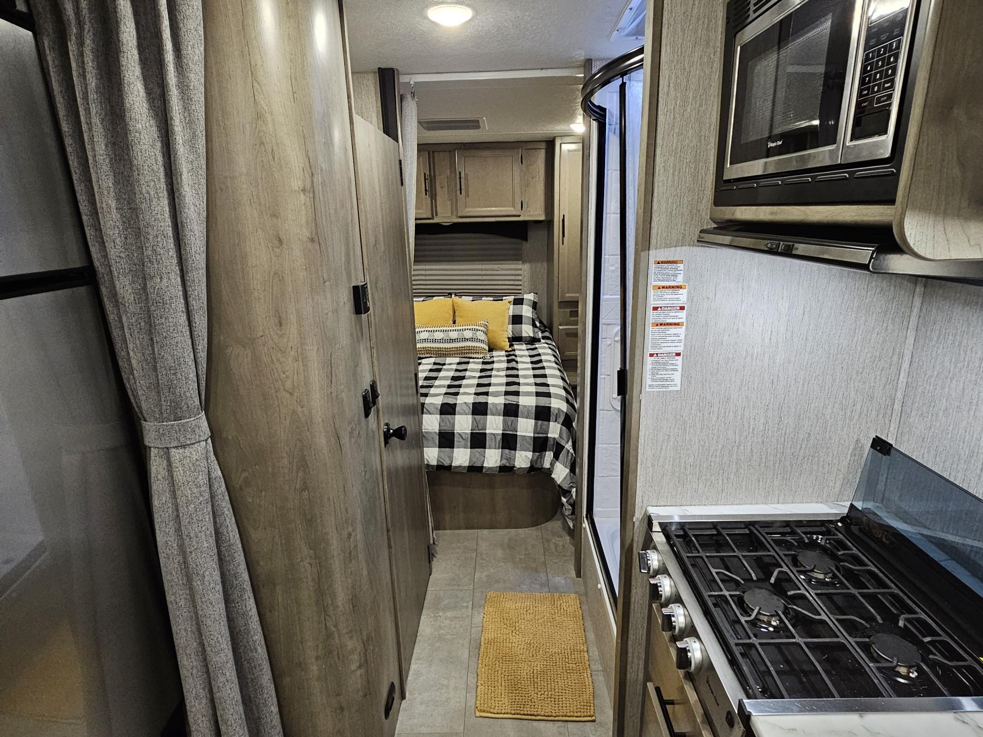 2022 COACHMEN FREELANDER 27QB