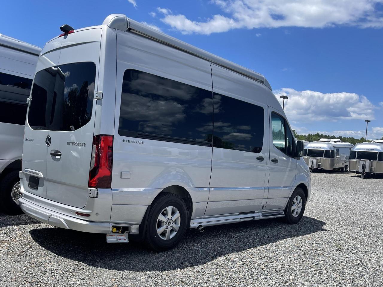 2022 AIRSTREAM INTERSTATE 19 Deluxe