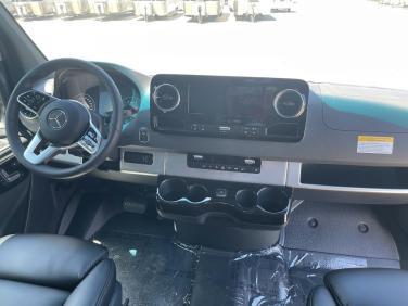 2022 AIRSTREAM INTERSTATE 19 Deluxe