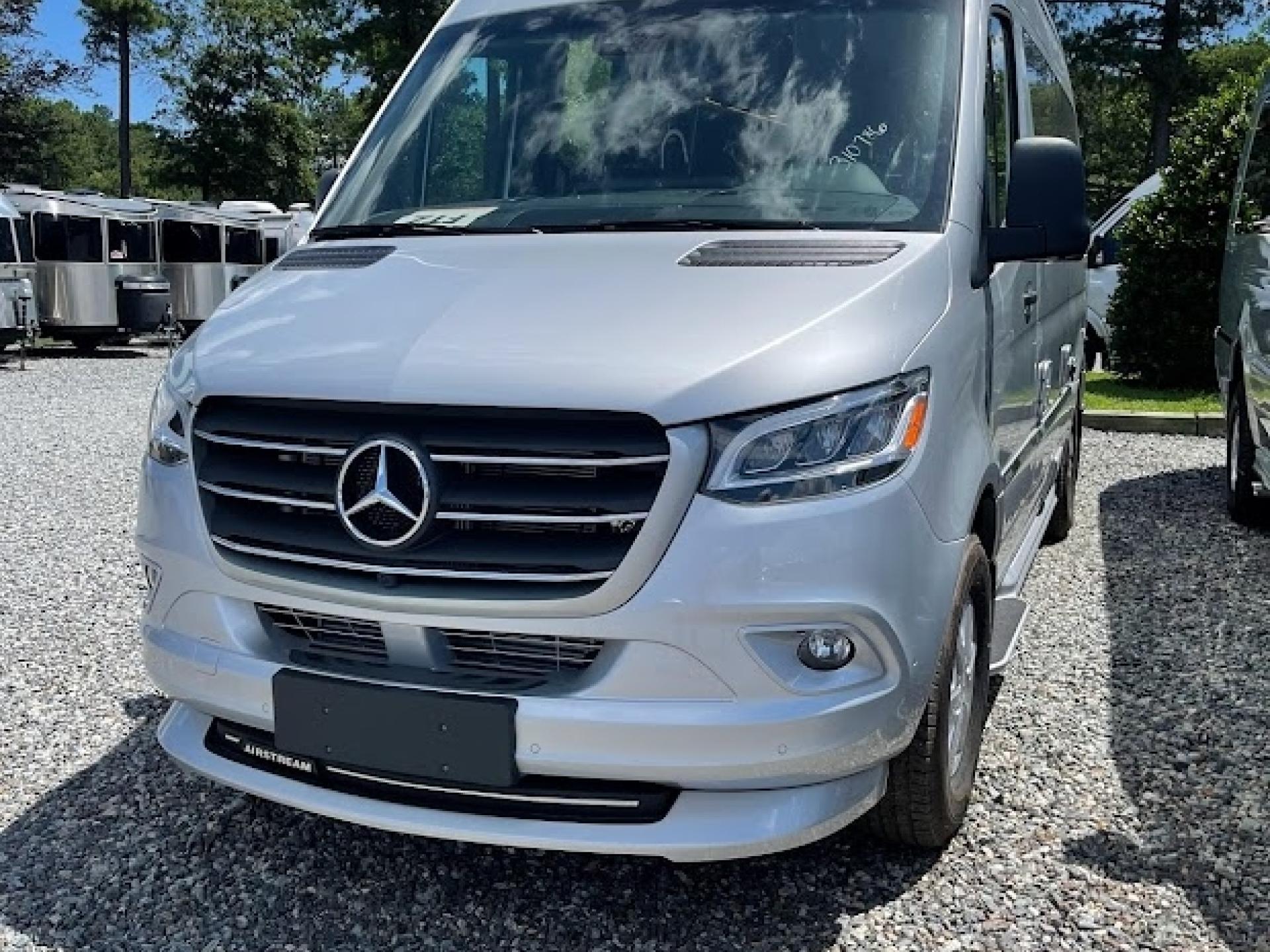 2022 AIRSTREAM INTERSTATE 19 Deluxe