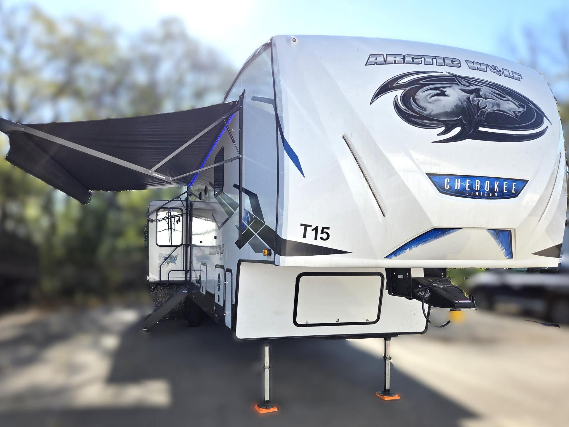 2024 FOREST RIVER ARCTIC WOLF 3660