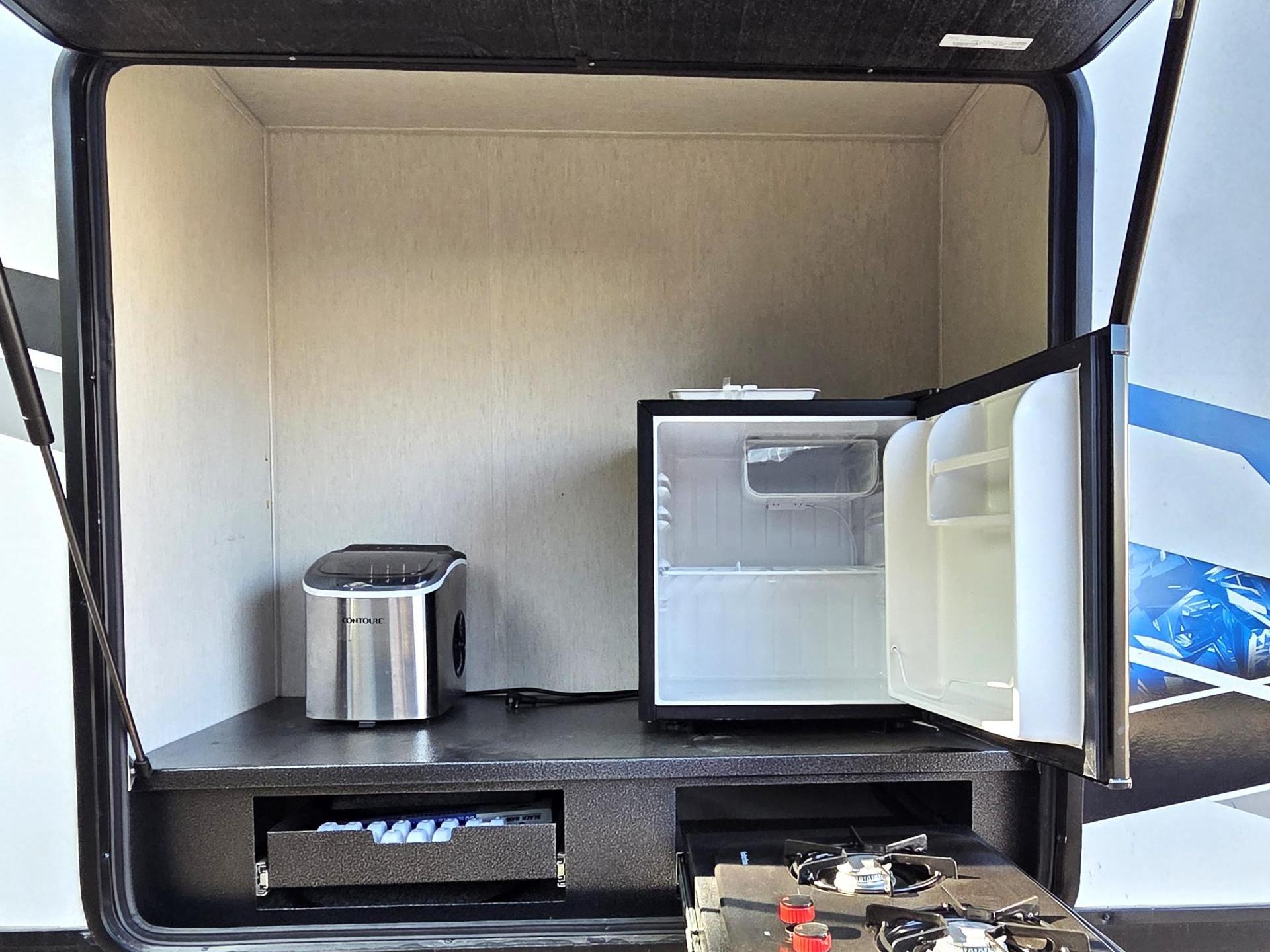 2024 FOREST RIVER ARCTIC WOLF 3660