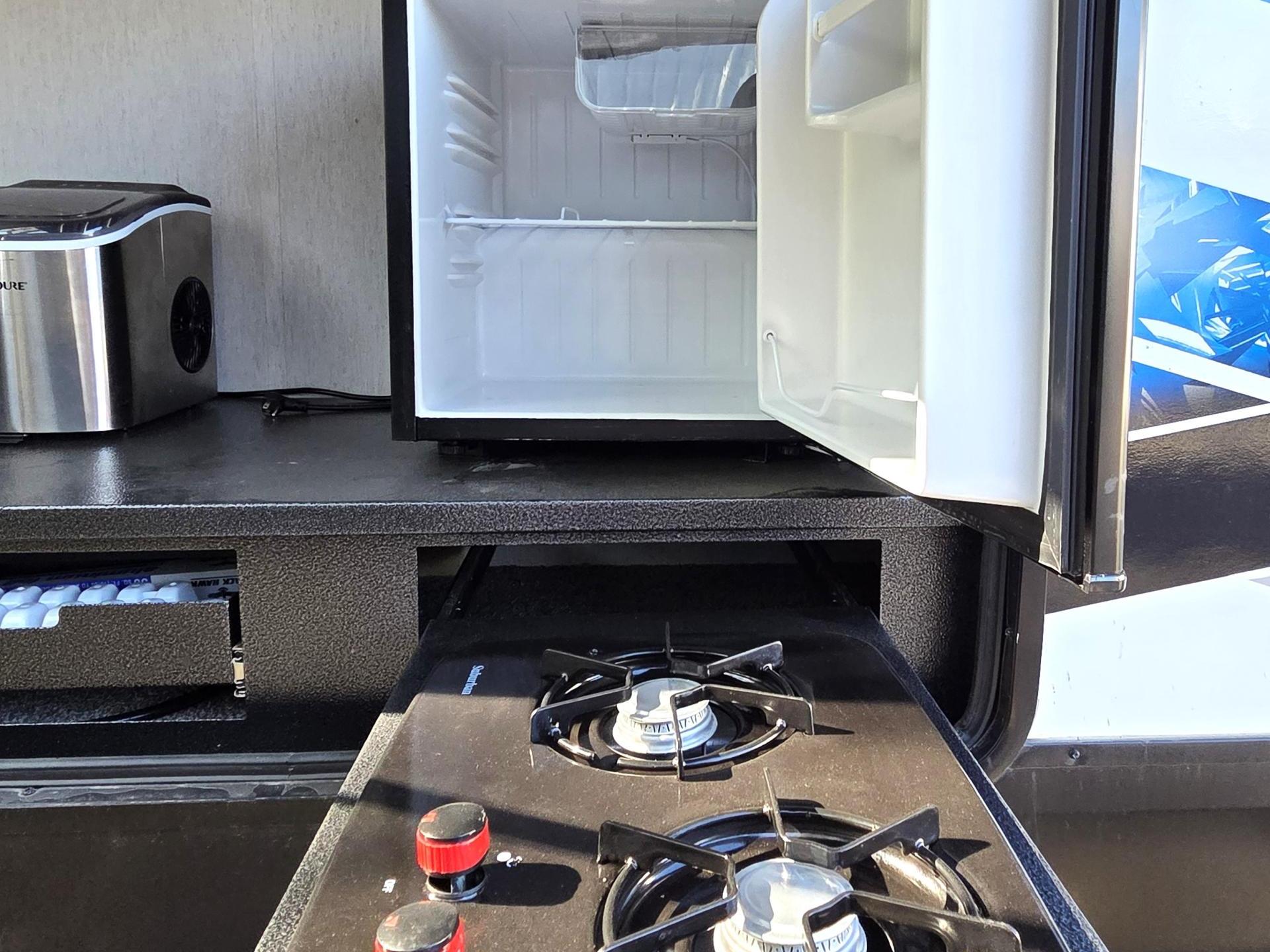 2024 FOREST RIVER ARCTIC WOLF 3660