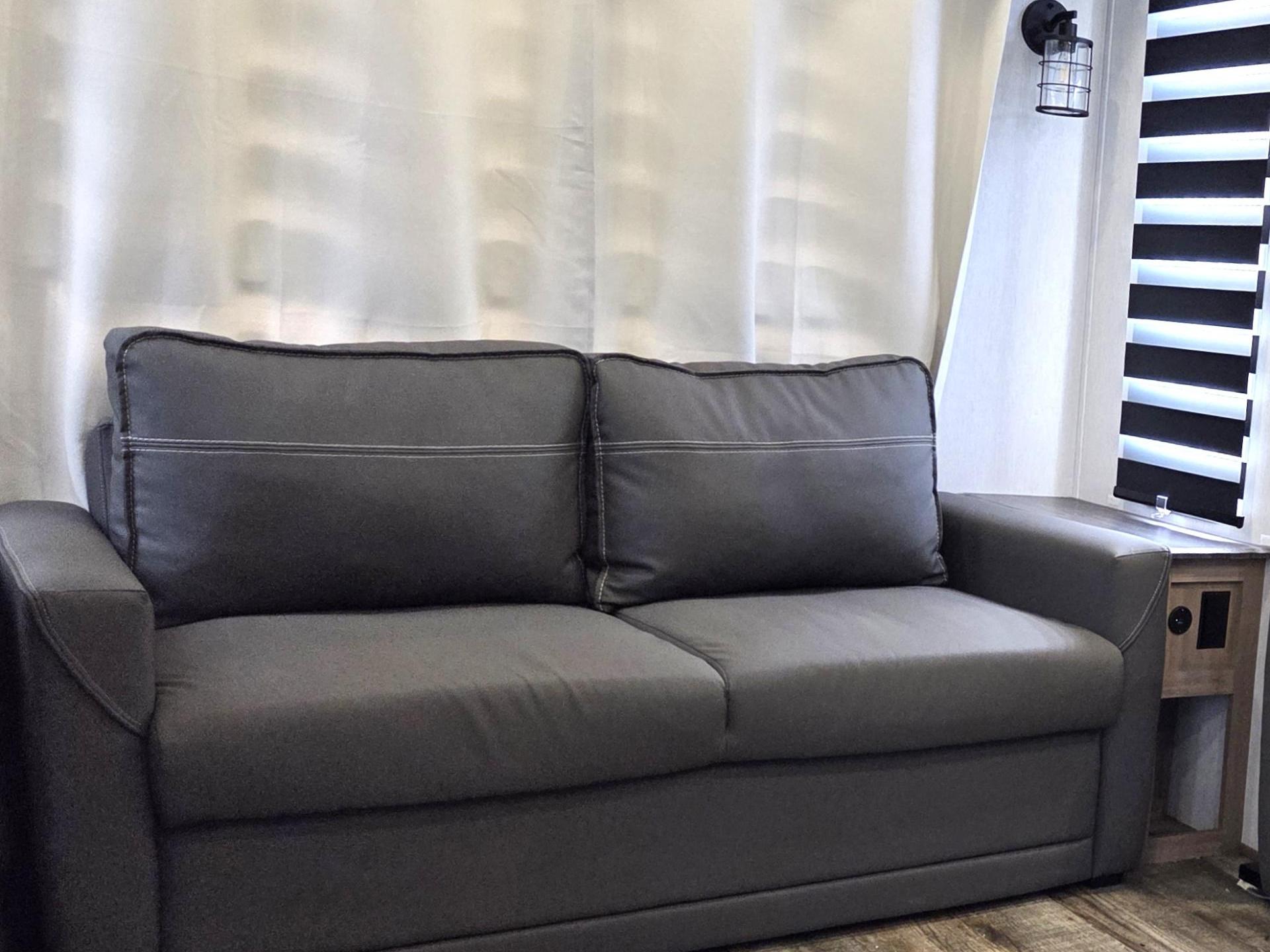 2024 FOREST RIVER ARCTIC WOLF 3660