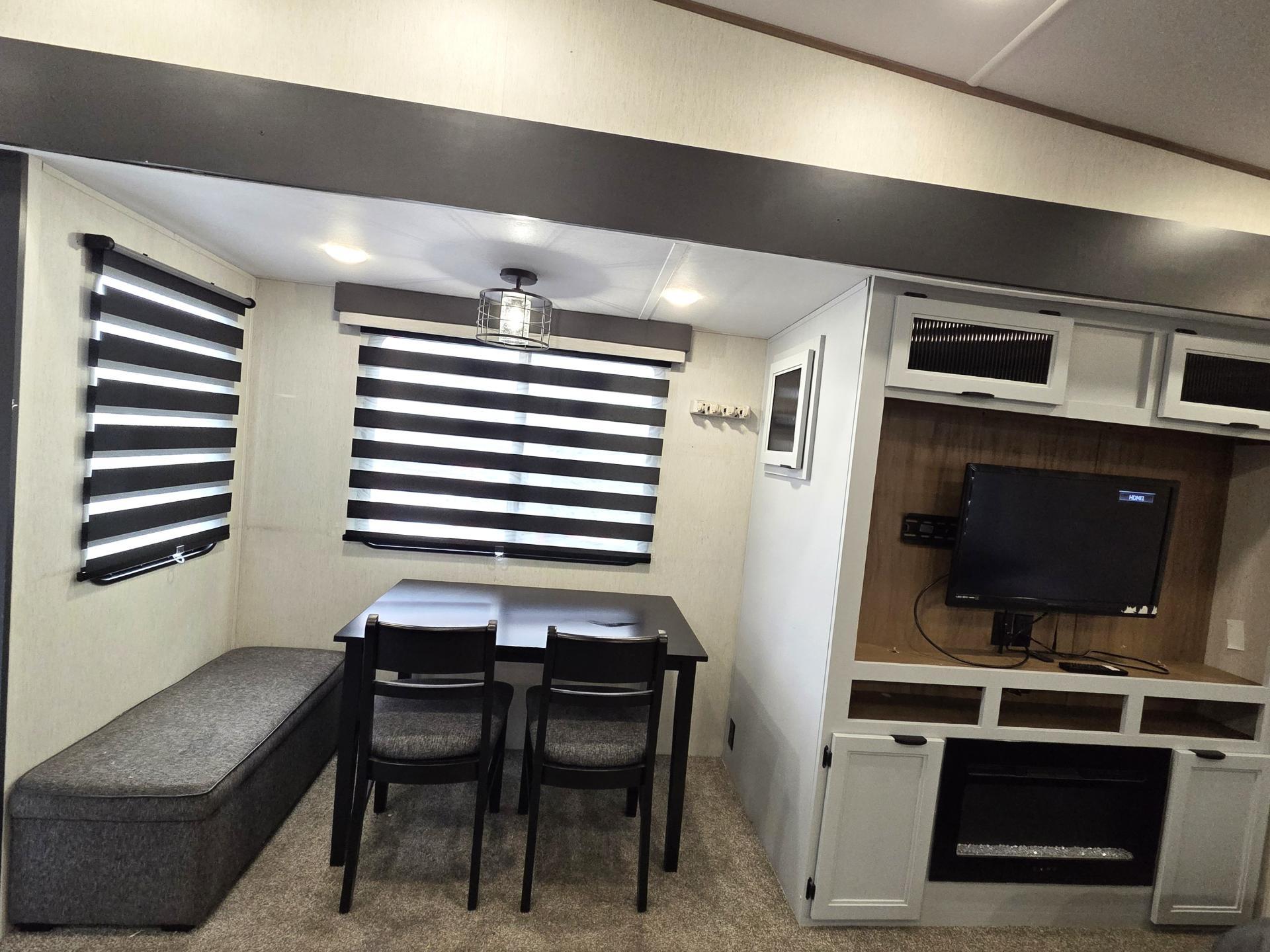 2024 FOREST RIVER ARCTIC WOLF 3660